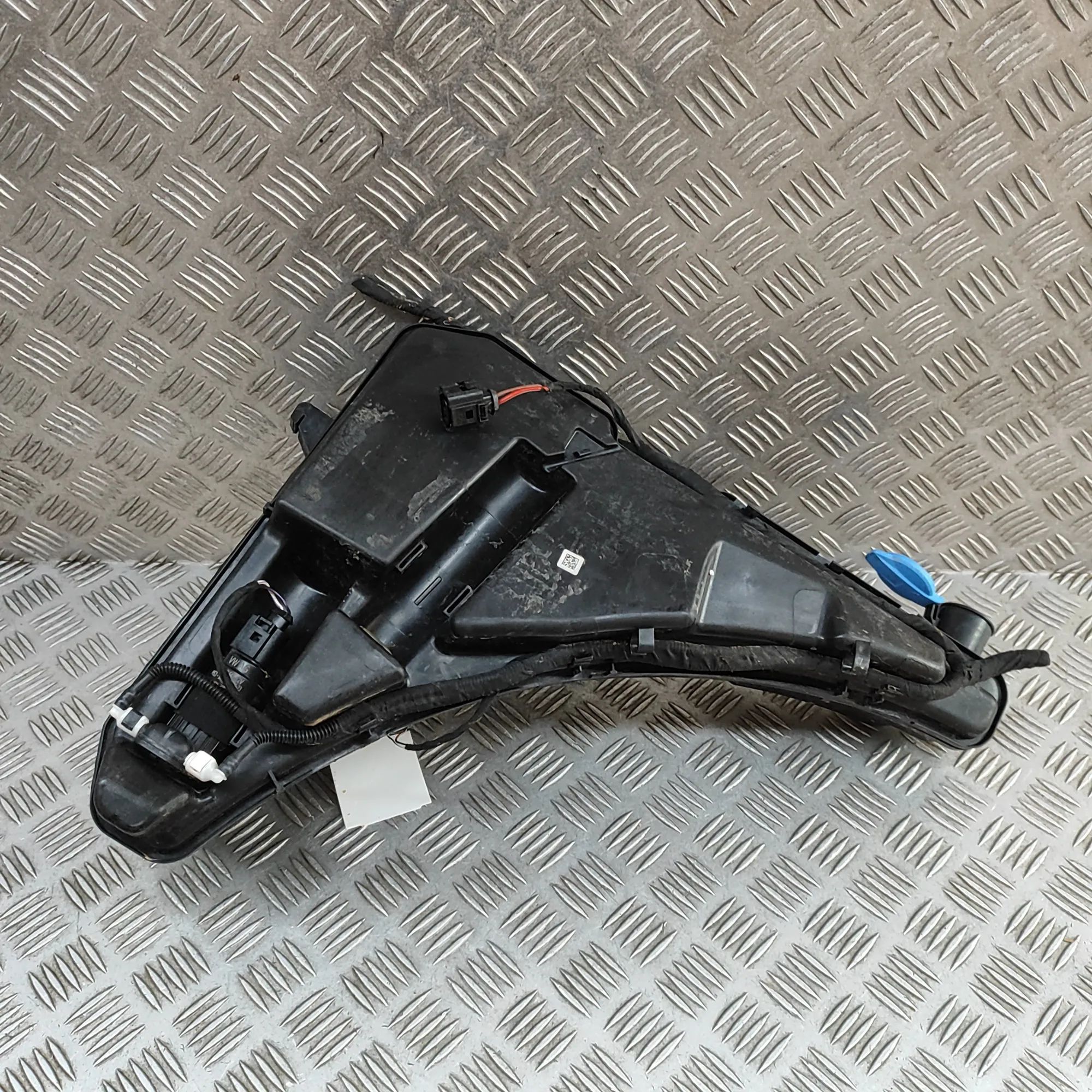 Audi Q5 (FY) Window Washer Tank Window Washer Tank — AUDI Q5 (FY) (2016-...) — ...