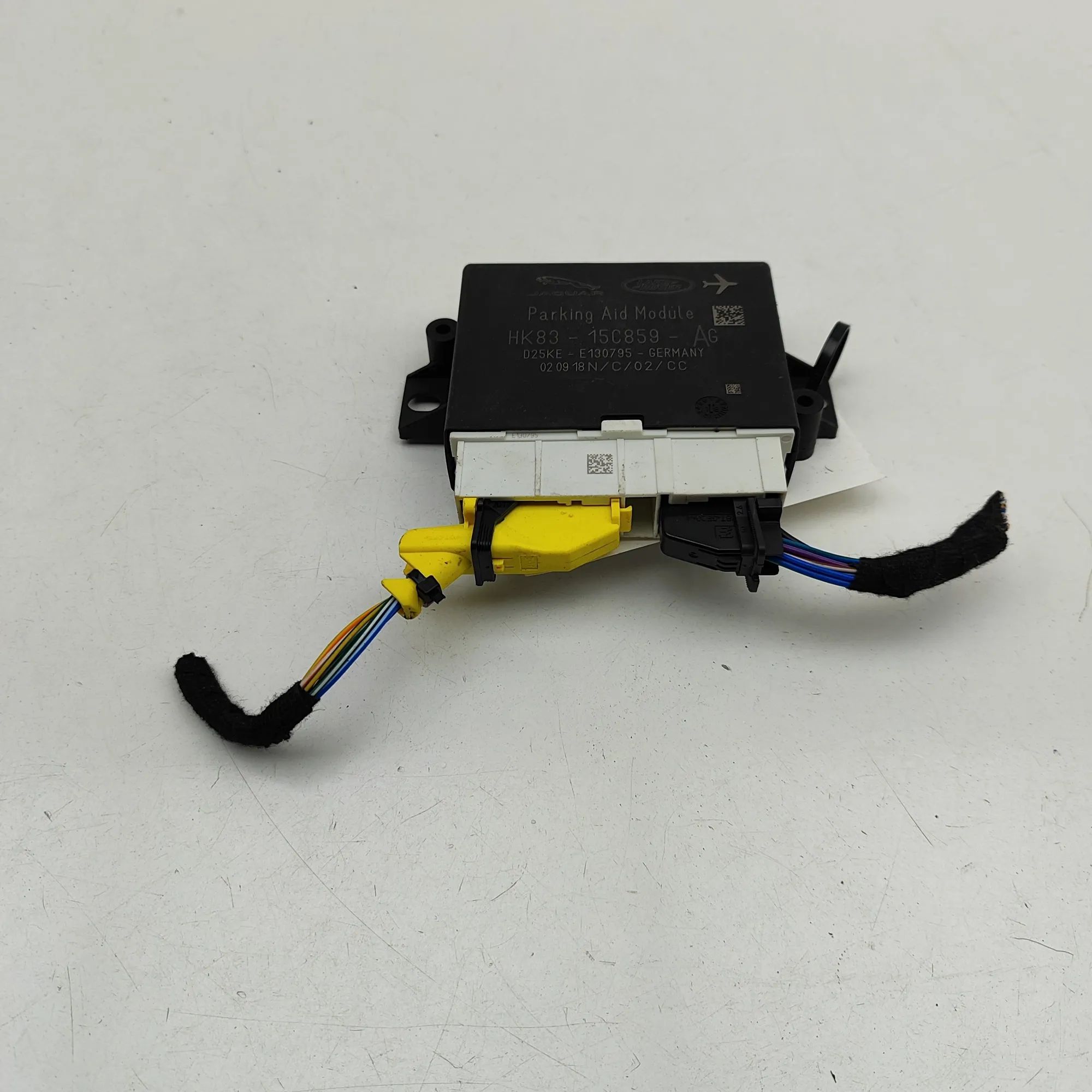 Land Rover Range Rover Velar PDC Parking Sensor Control Unit PDC Parking Sensor Control Unit — LAND ROVER RA...