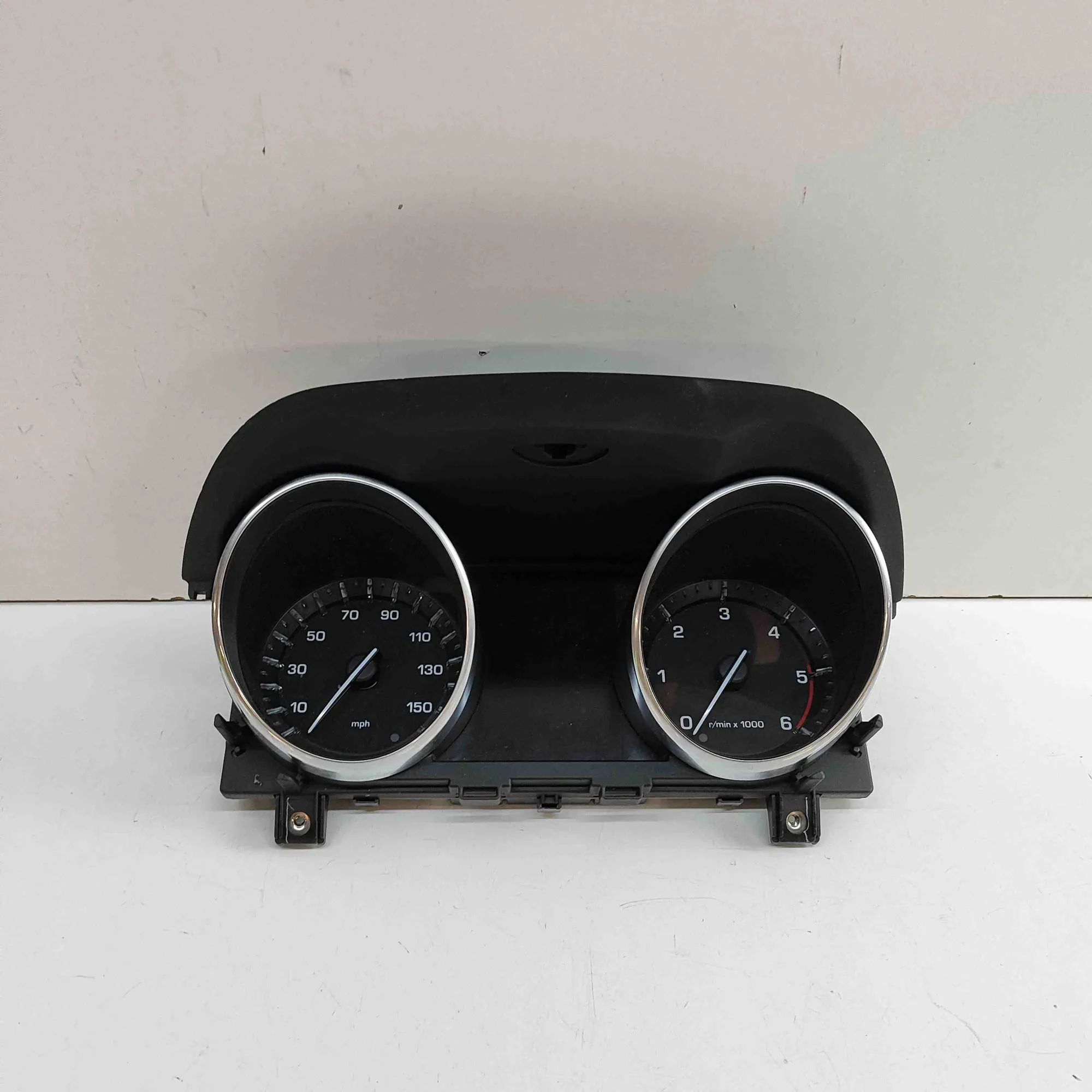 Land Rover Range Rover Evoque Instrument Cluster Speedometer Instrument Cluster Speedometer — LAND ROVER RAN...