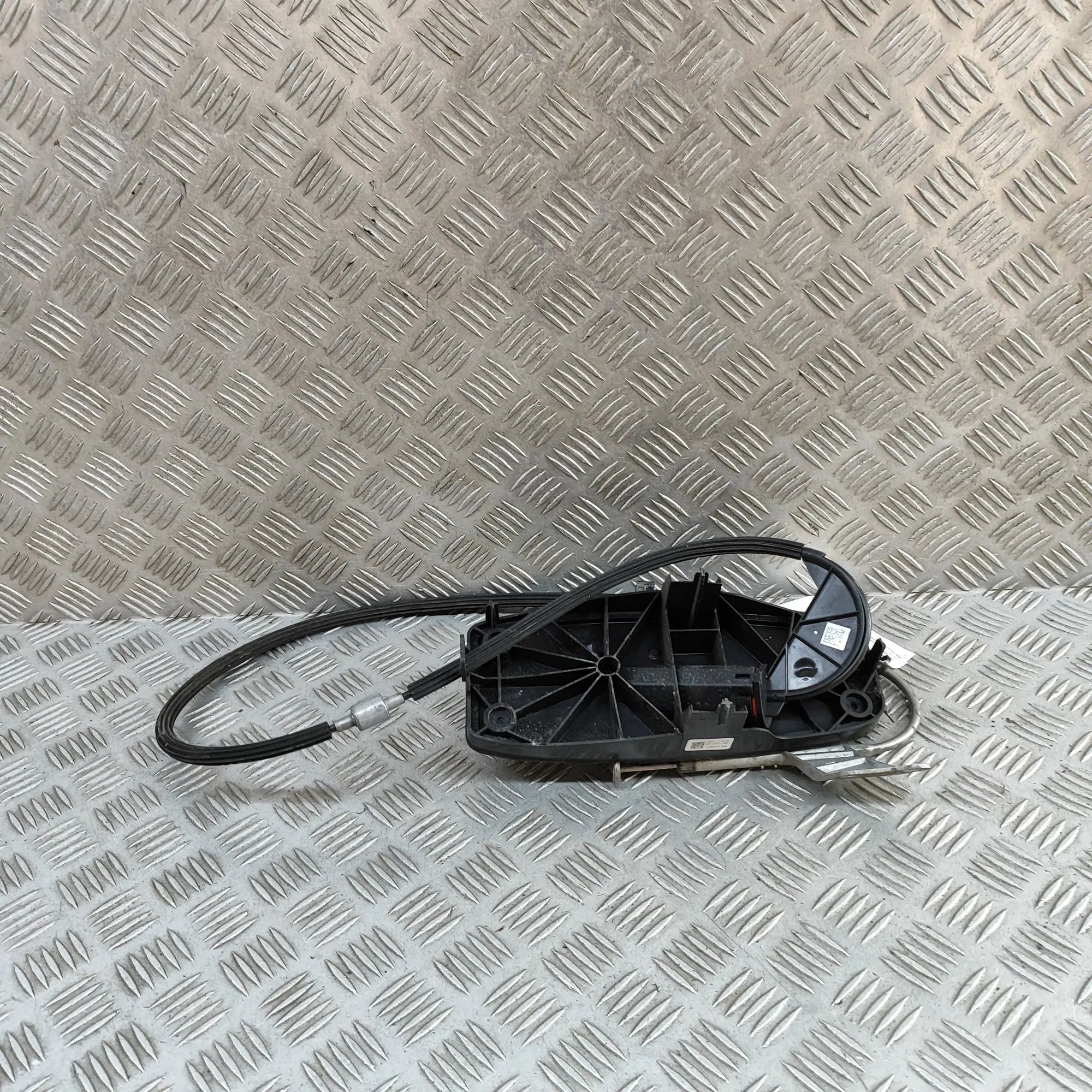 Audi Q5 (8R) Gear selector cables Gear selector cables — AUDI Q5 (FY) (2016-...) ...