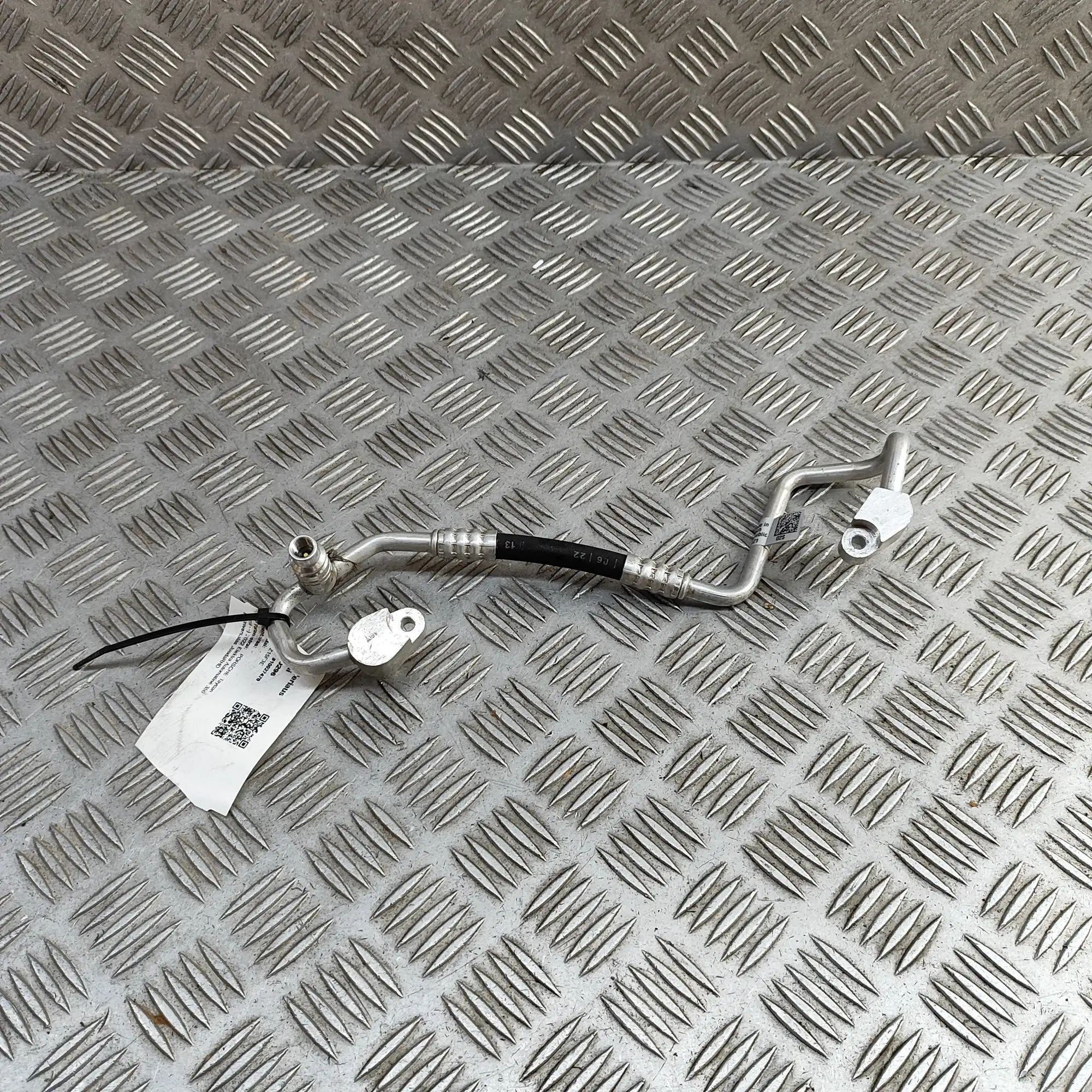 Porsche Taycan A/C Air Con Hose Pipe