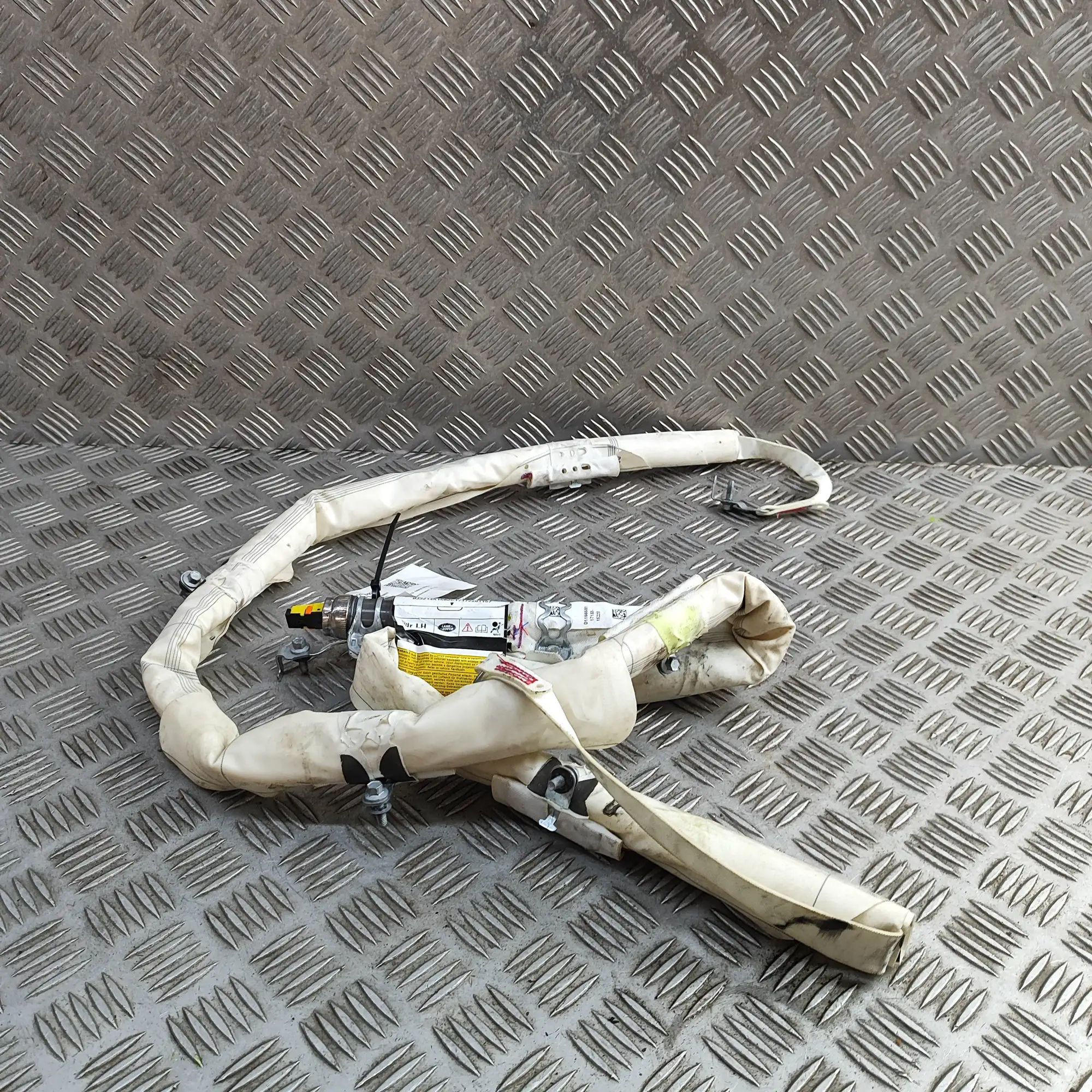 Land Rover Range Rover Evoque Left Side Roof Safety Curtain SRS Left Side Roof Safety Curtain SRS — LAND ROVER ...