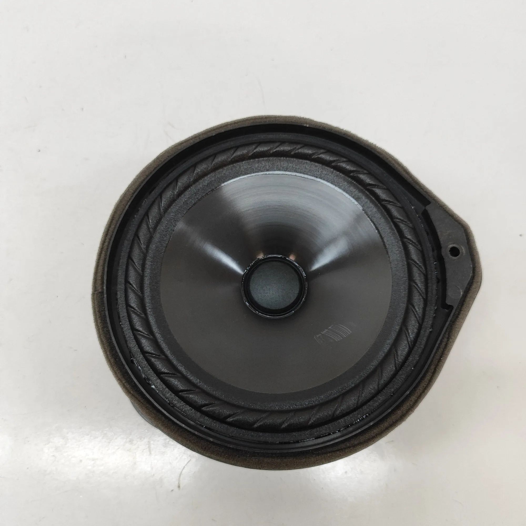 Honda HR-V / e:Ny1 Rear Left Door Speaker Rear Left Door Speaker — HONDA E:NY1 (2023-...)...