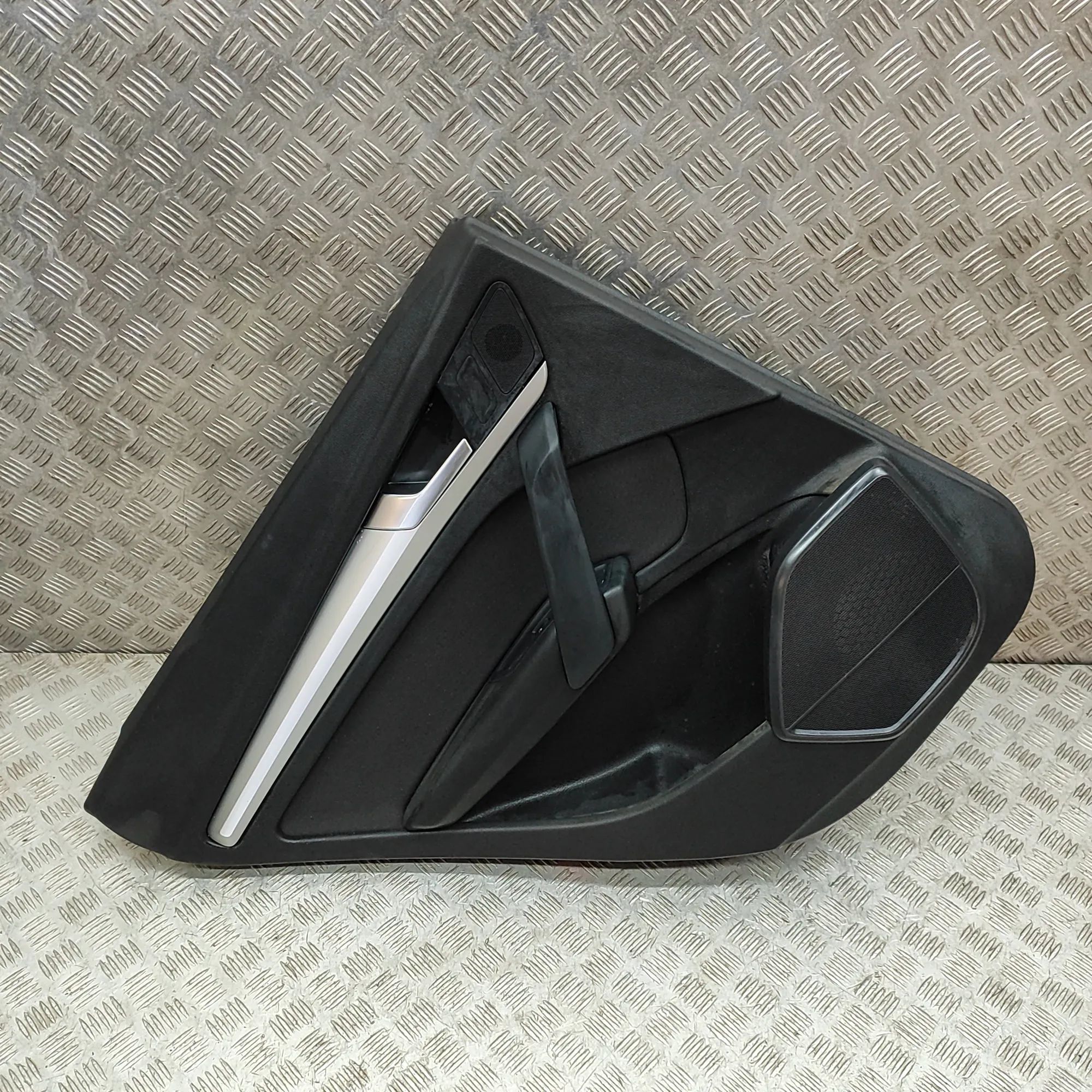 Audi Q5 (FY) Rear Left Door Panel Rear Left Door Panel — AUDI Q5 (FY) (2016-...) ...