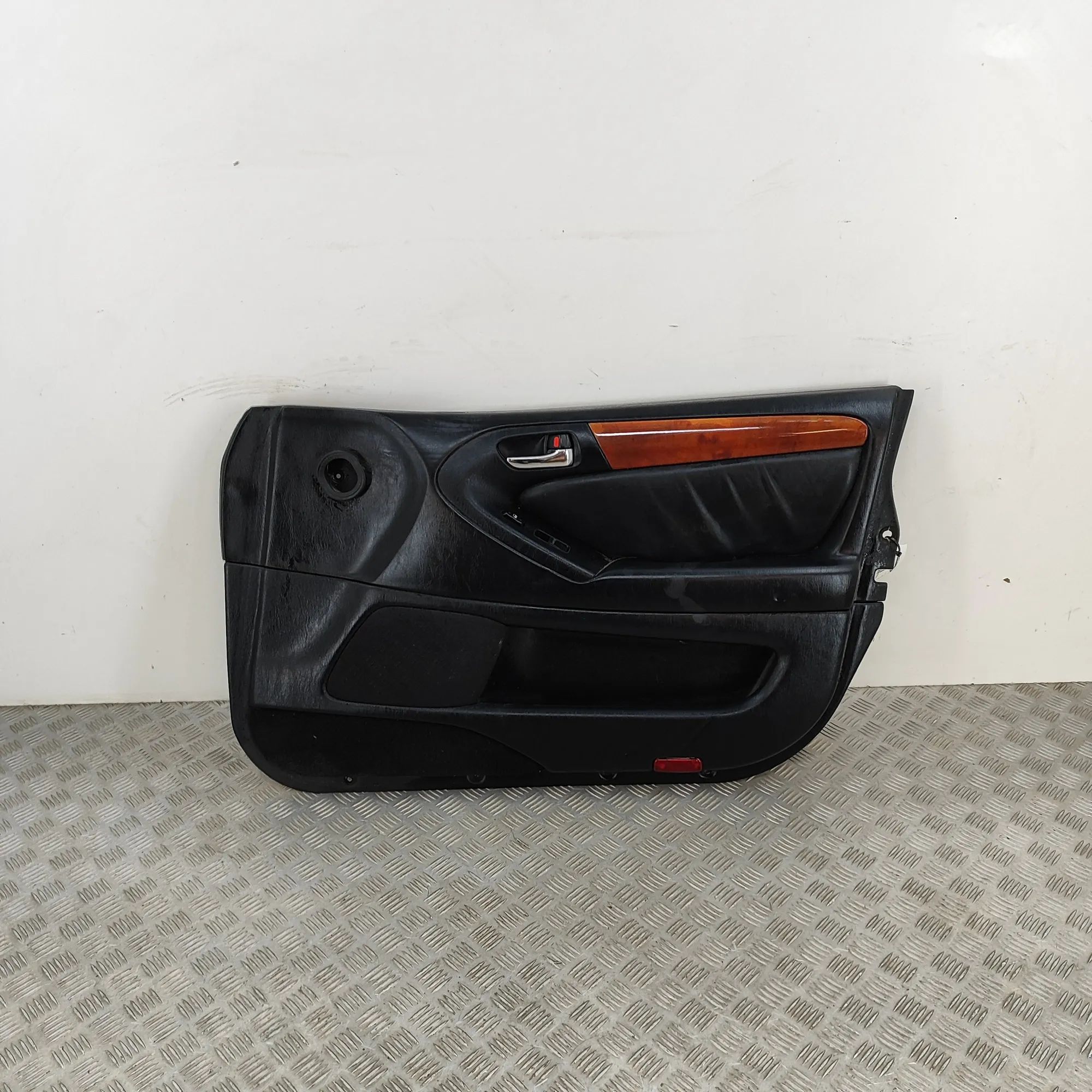 Lexus GS Front Right Door Panel Front Right Door Panel — LEXUS GS (JZS160_, UZS...