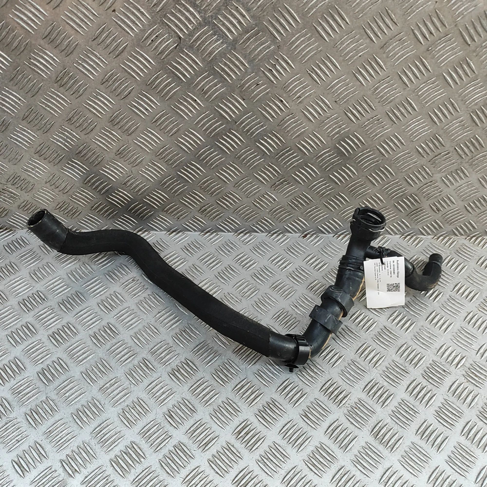 Audi Q5 (FY) Jäähdytysnesteletku Coolant hose — AUDI Q5 (FY) (2016-...) — 80A122...