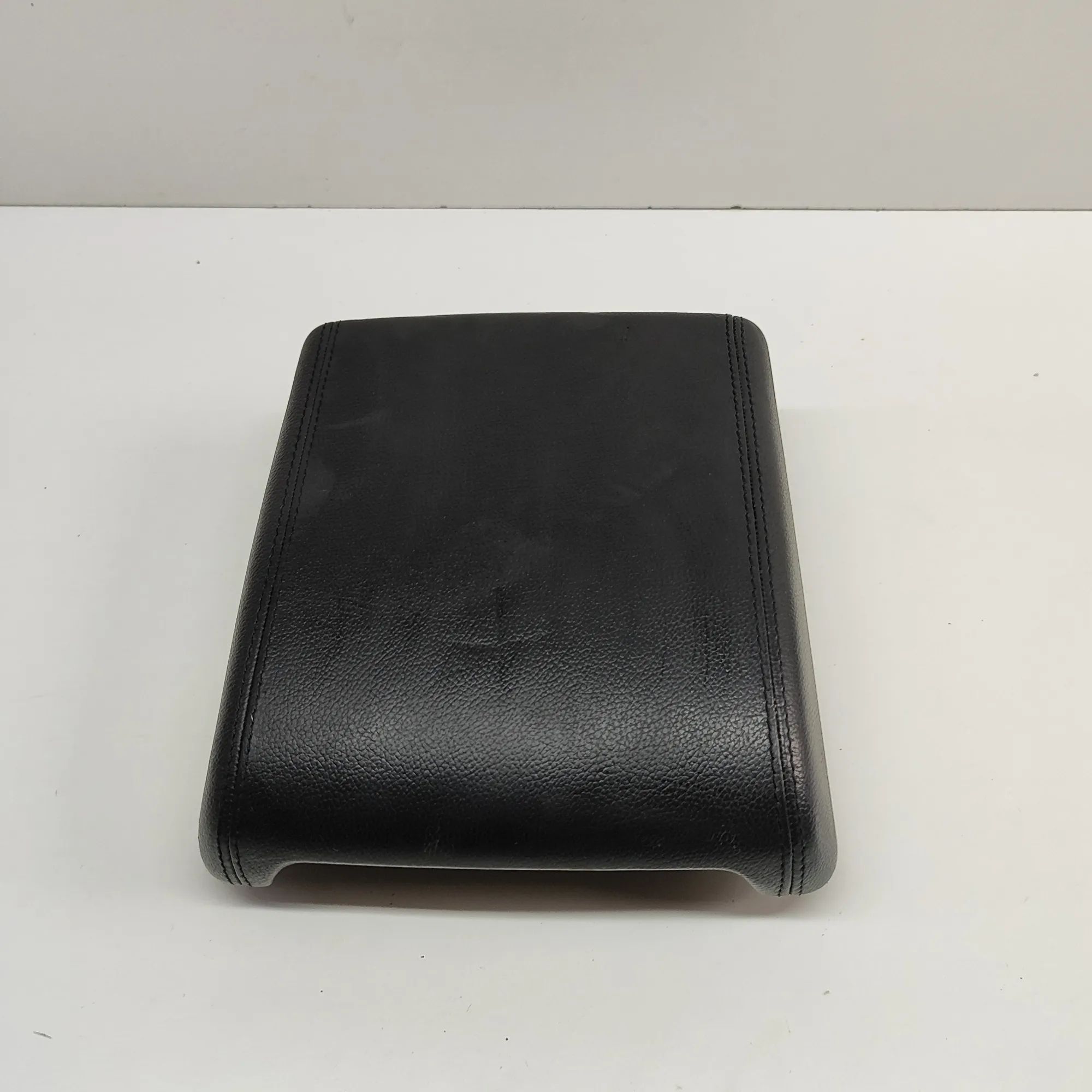 Land Rover Discovery Sport подлокотник Armrest — LAND ROVER DISCOVERY SPORT (L550) (20...