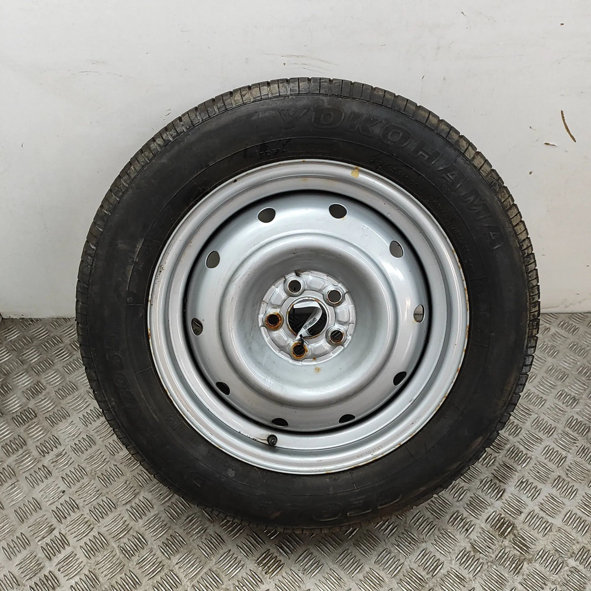 Subaru Forester Spare Wheel Space Saver Spare Wheel Space Saver — SUBARU FORESTER (SF) ...