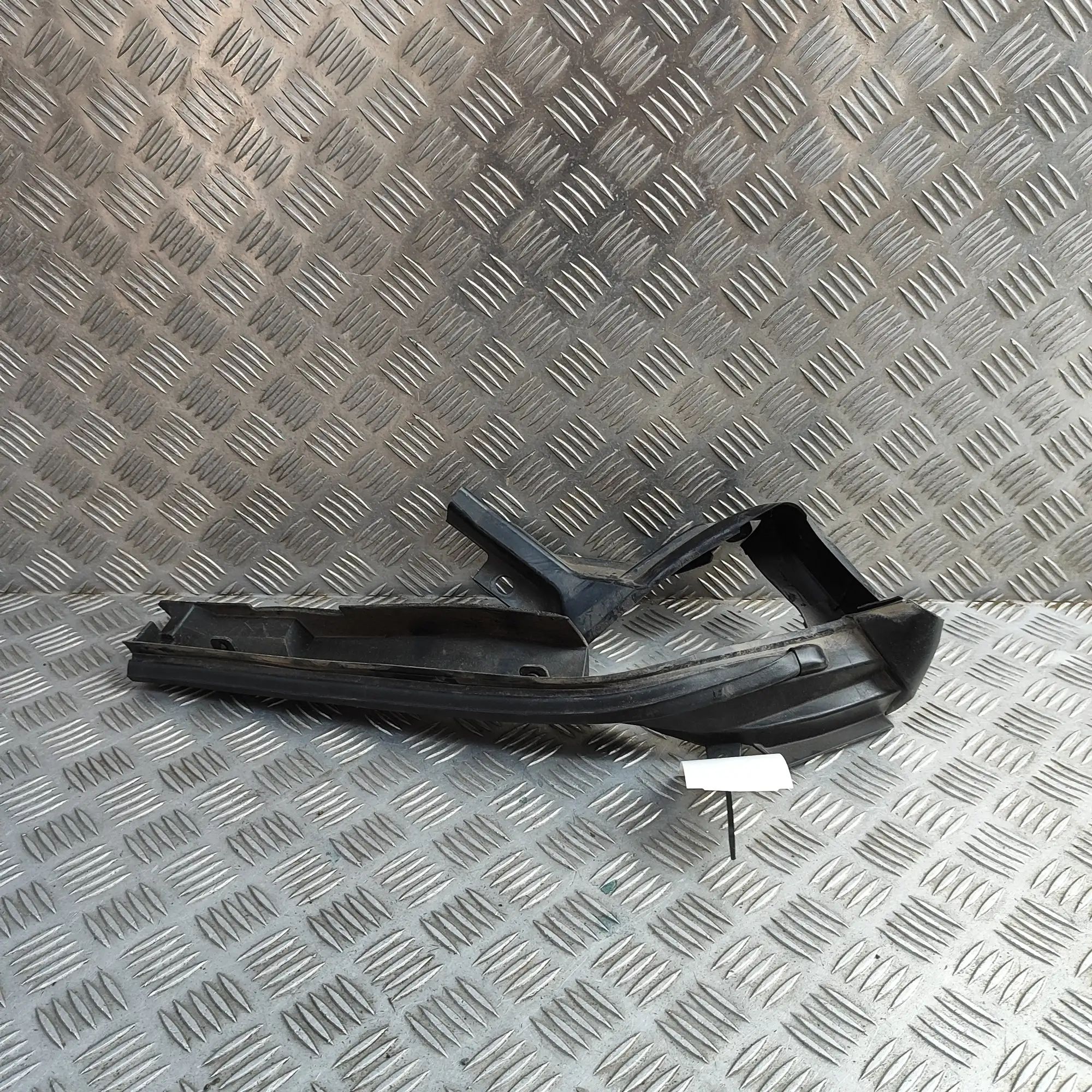 Nissan 370Z Plastic fender panel — front left Plastic fender panel — front left — NISSAN 370 ...