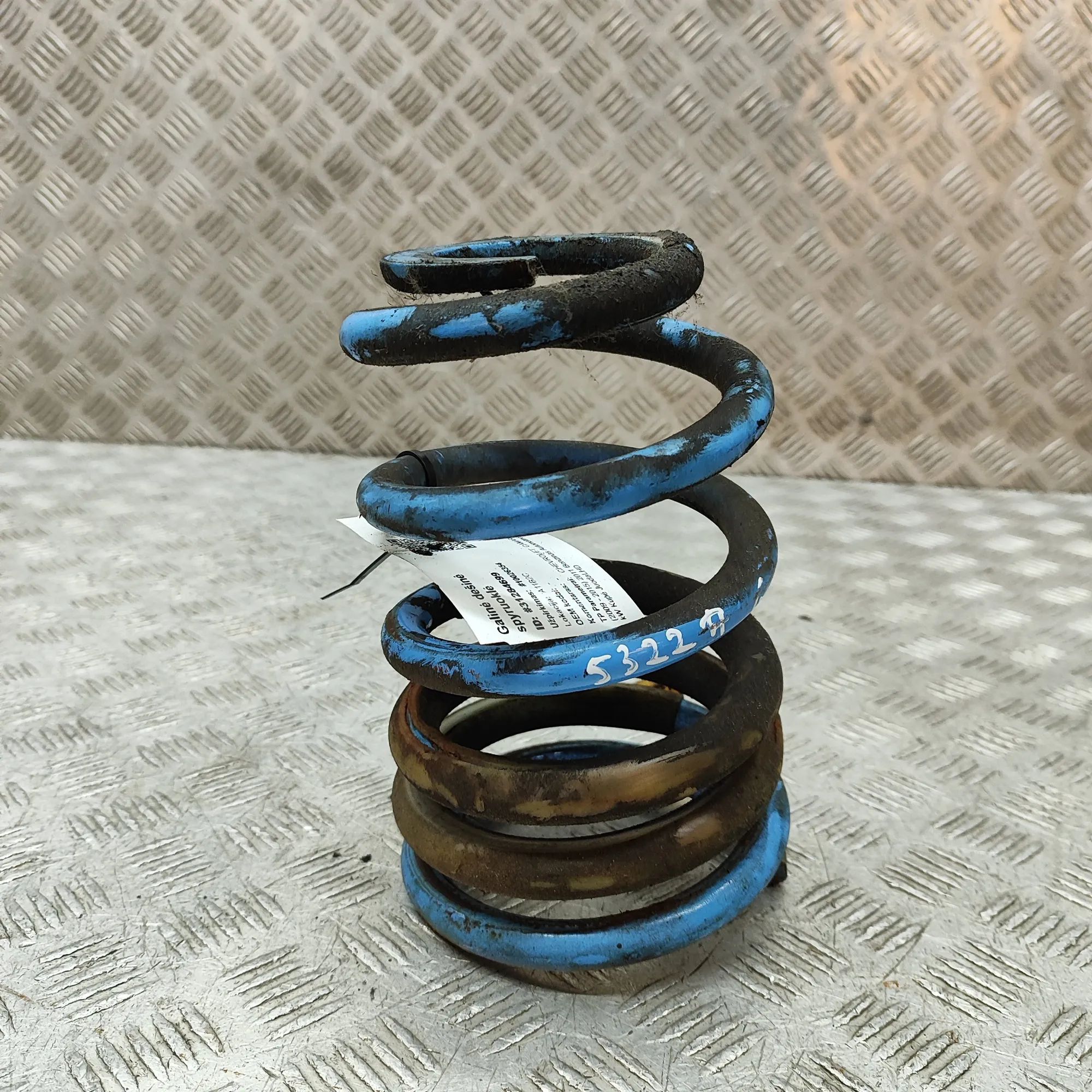 Chevrolet Camaro Coil spring — rear right Coil spring — rear right — CHEVROLET CAMARO (20...