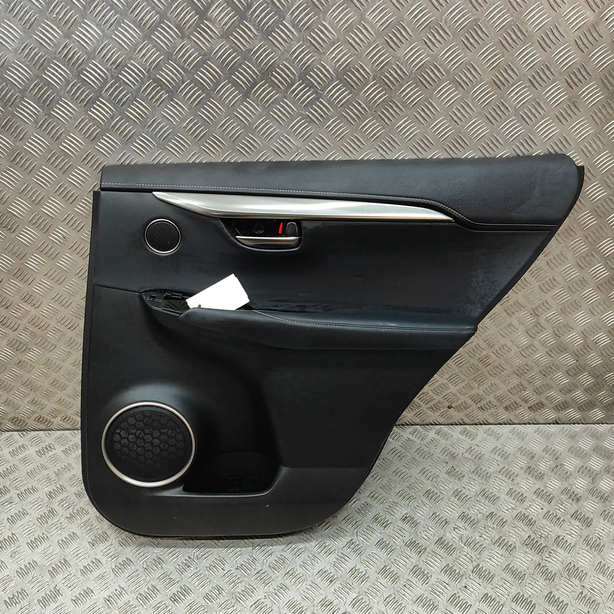 Lexus NX Rear Right Door Panel Rear Right Door Panel — LEXUS NX (_Z1_) (2014-....