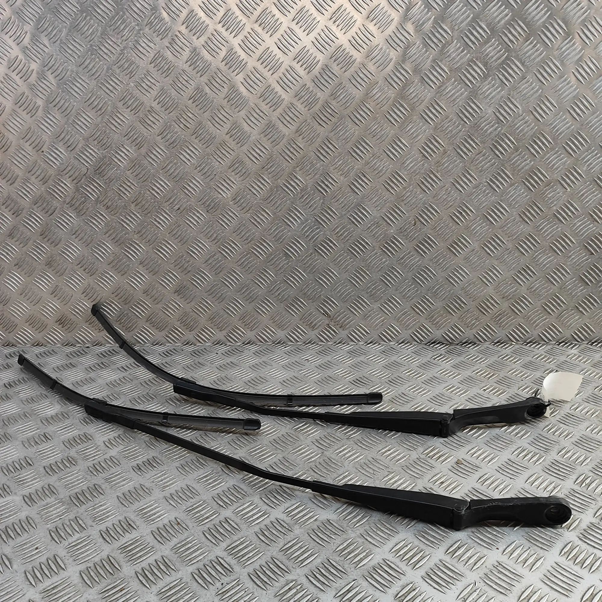 Porsche Cayenne Front Wiper Arms Front Wiper Arms — PORSCHE CAYENNE (Coupe 9YB) ...
