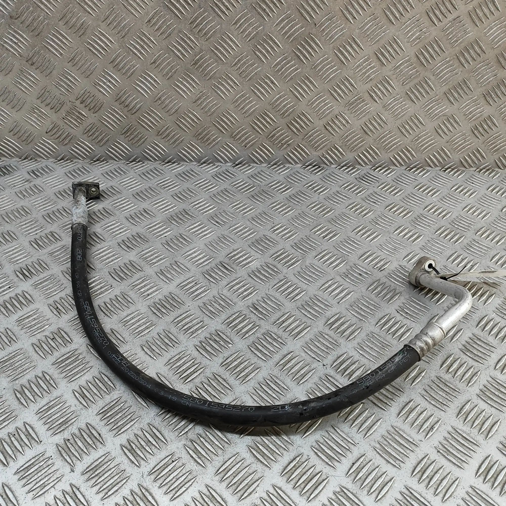 Iveco Daily A/C Air Con Hose Pipe A/C Air Con Hose Pipe — IVECO DAILY (VI Box) (2...