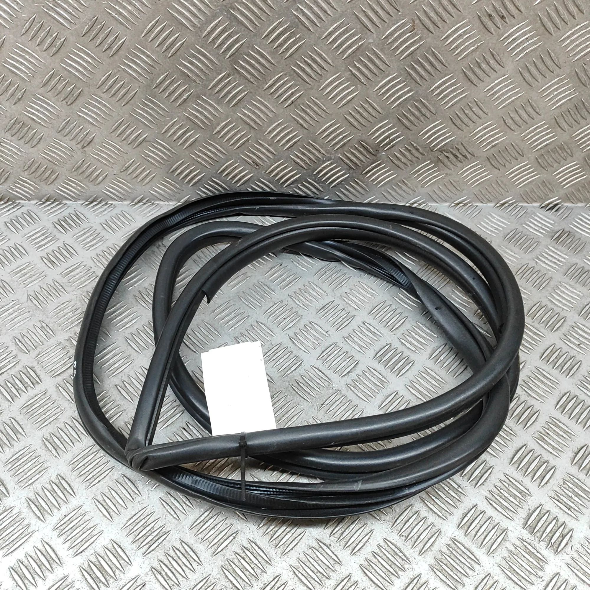 Lexus NX Door rubber seal — front right Door rubber seal — front right — LEXUS NX (_Z1_...
