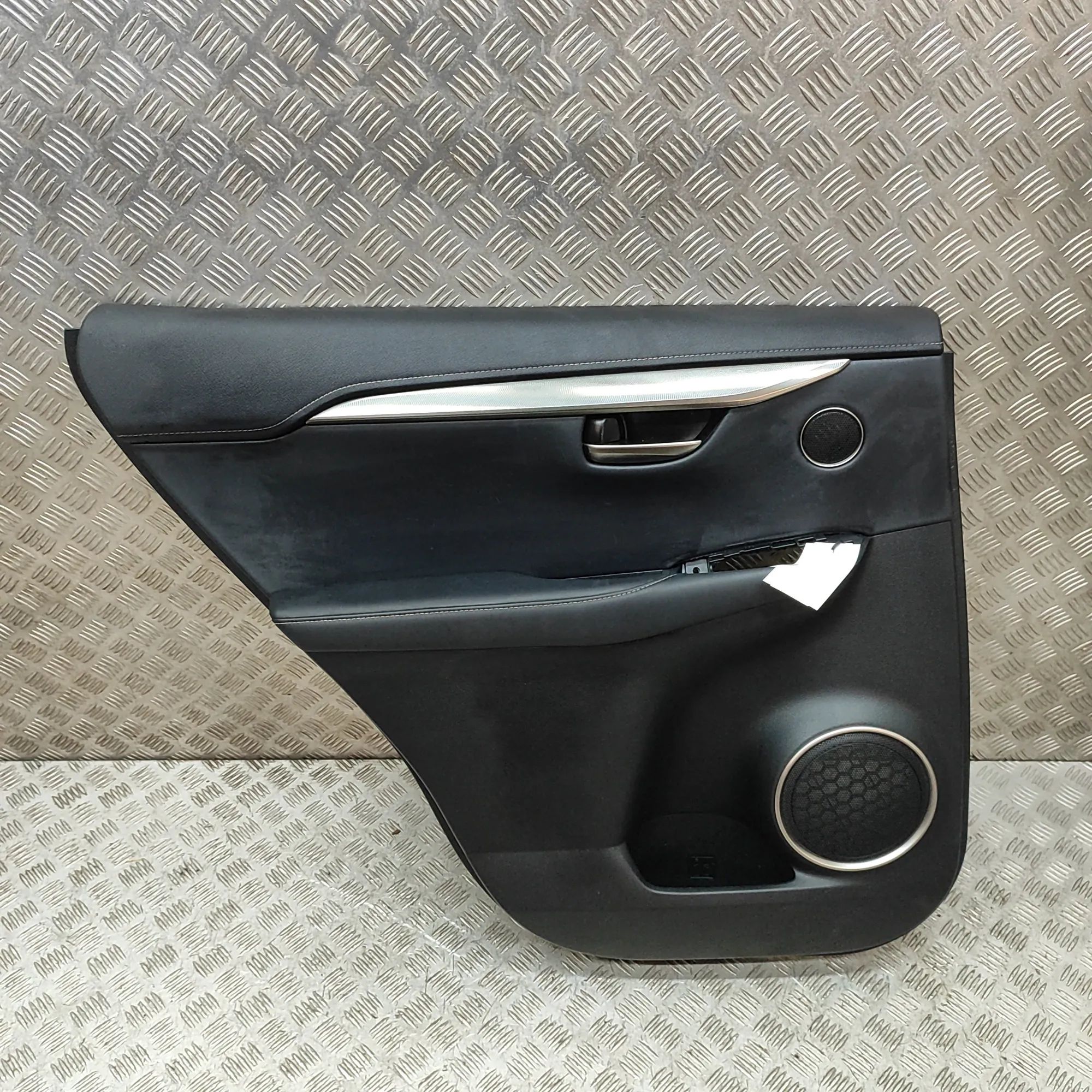 Lexus NX Rear Left Door Panel Rear Left Door Panel — LEXUS NX (_Z1_) (2014-.....