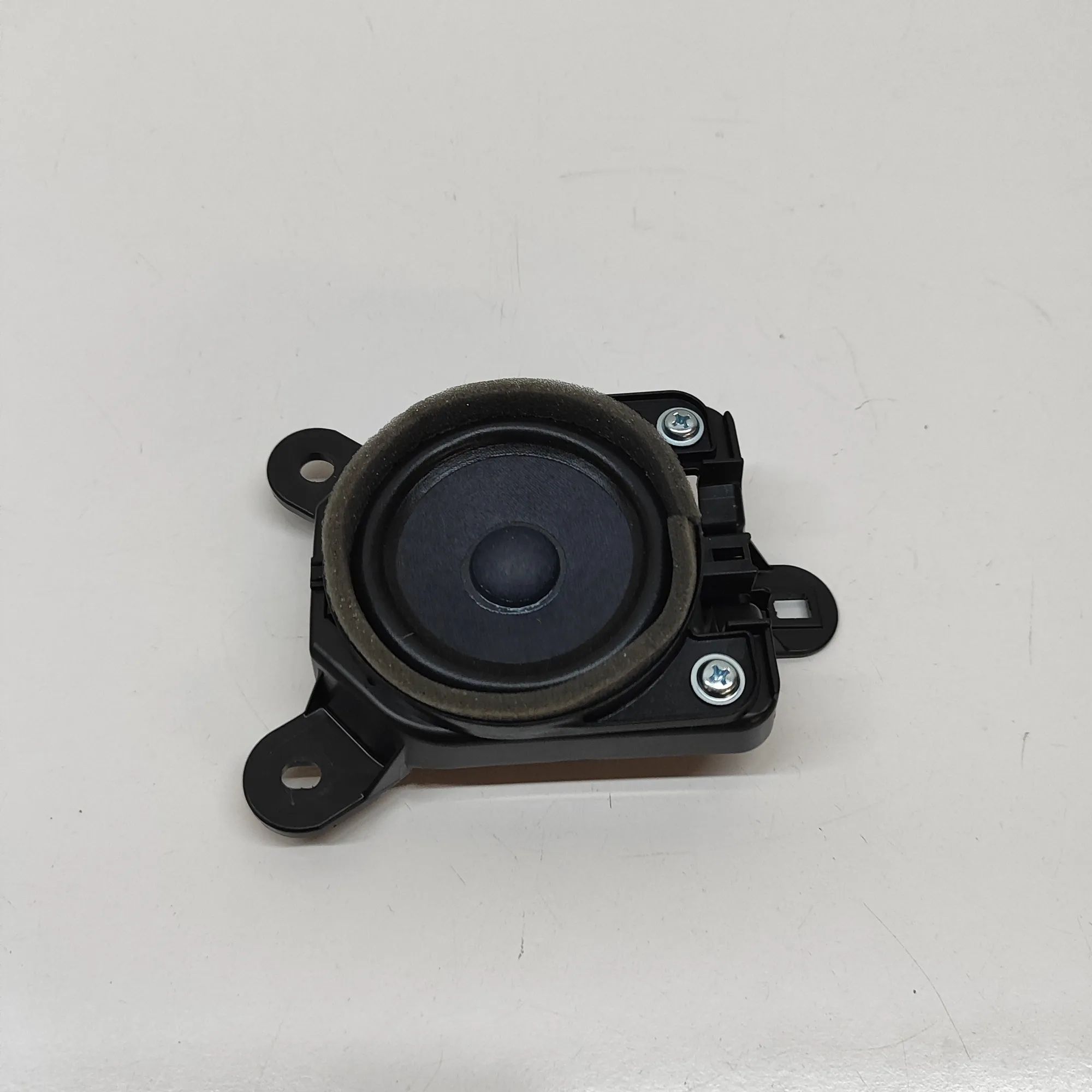 Mazda 3 (BP) Front Right Door Speaker Front Right Door Speaker — MAZDA CX-3 (0 DM) (2...