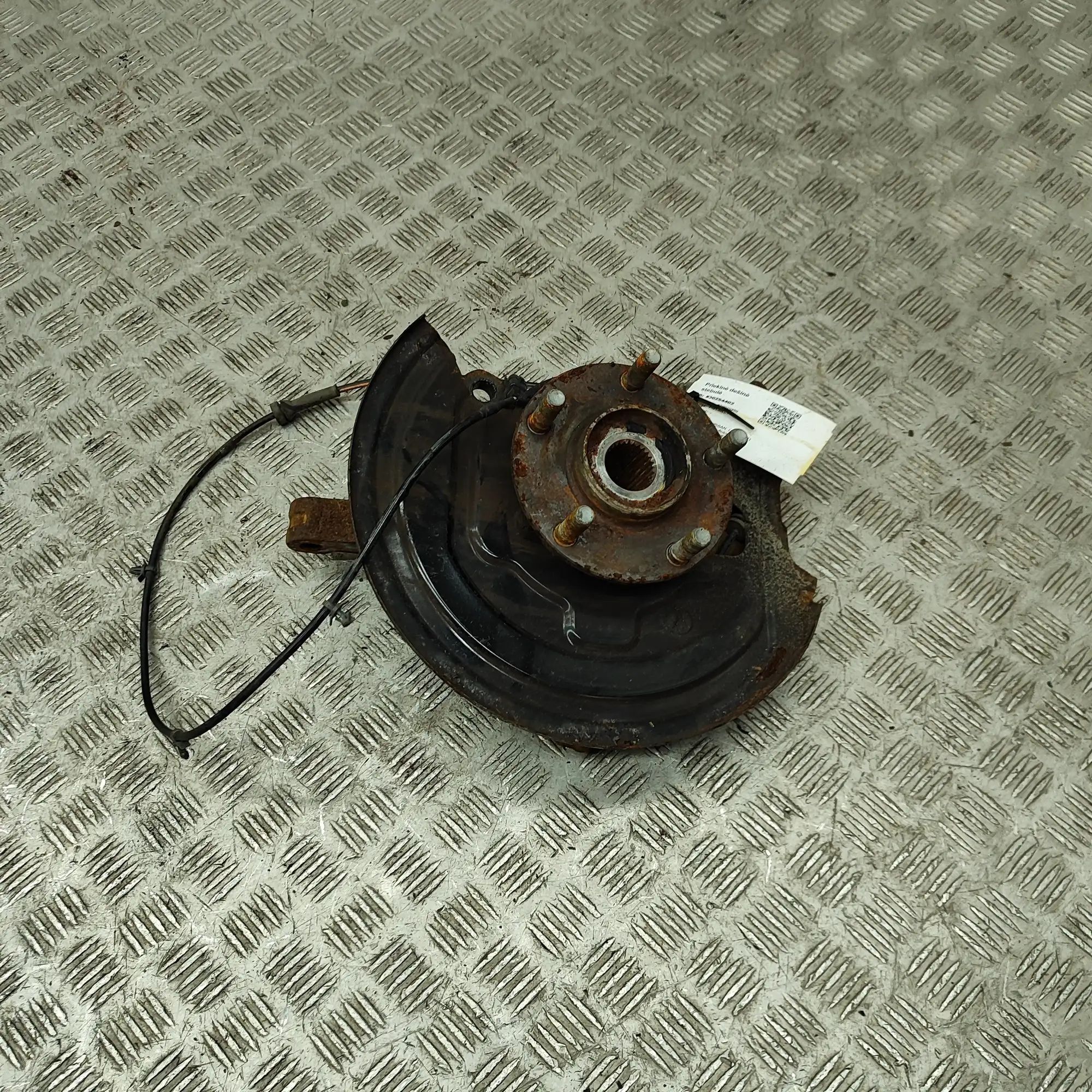 Nissan Leaf Front Right Wheel Hub Front Right Wheel Hub — NISSAN LEAF (ZE1) (2017...