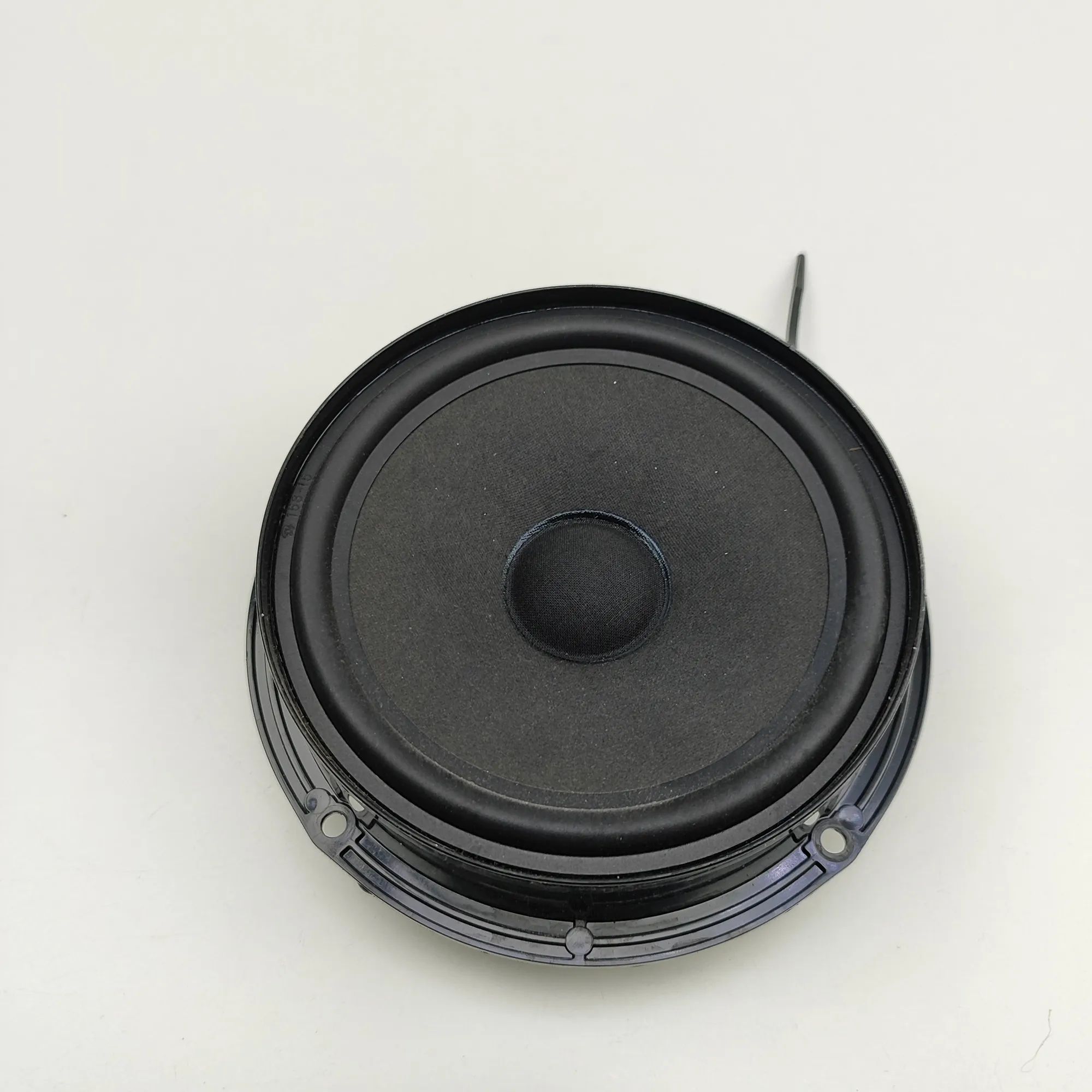 Volkswagen Transporter (T6, Caravelle, Multivan) Front Left Door Speaker Front Left Door Speaker — VW TRANSPORTER (VI T6...