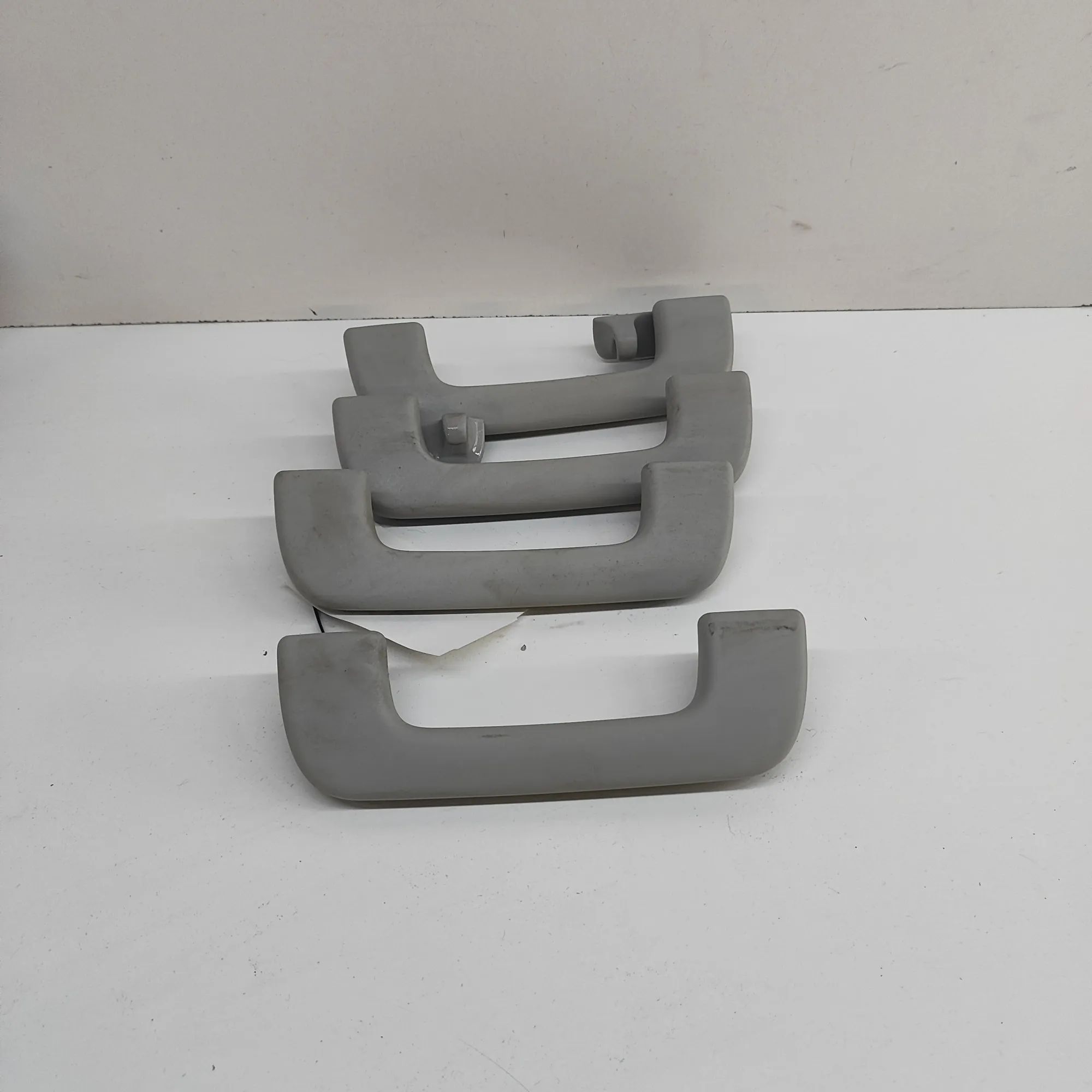 Audi Q3 (8U) Interior roof handle set Interior roof handle set — AUDI Q3 (F3) (2018-....