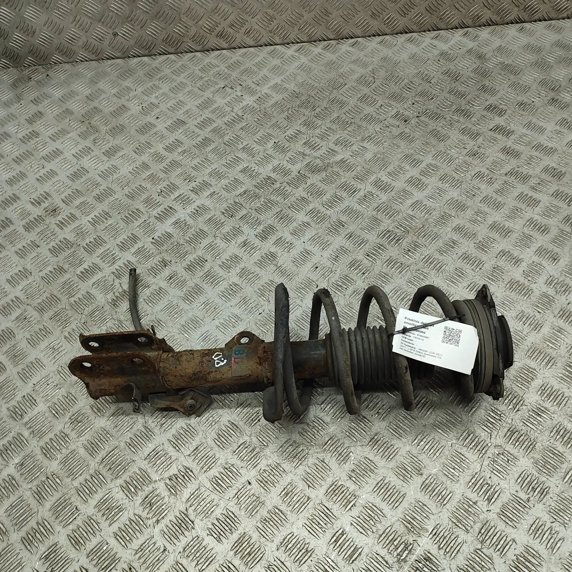 Nissan Leaf Shock absorber — front right Shock absorber — front right — NISSAN LEAF (ZE1...