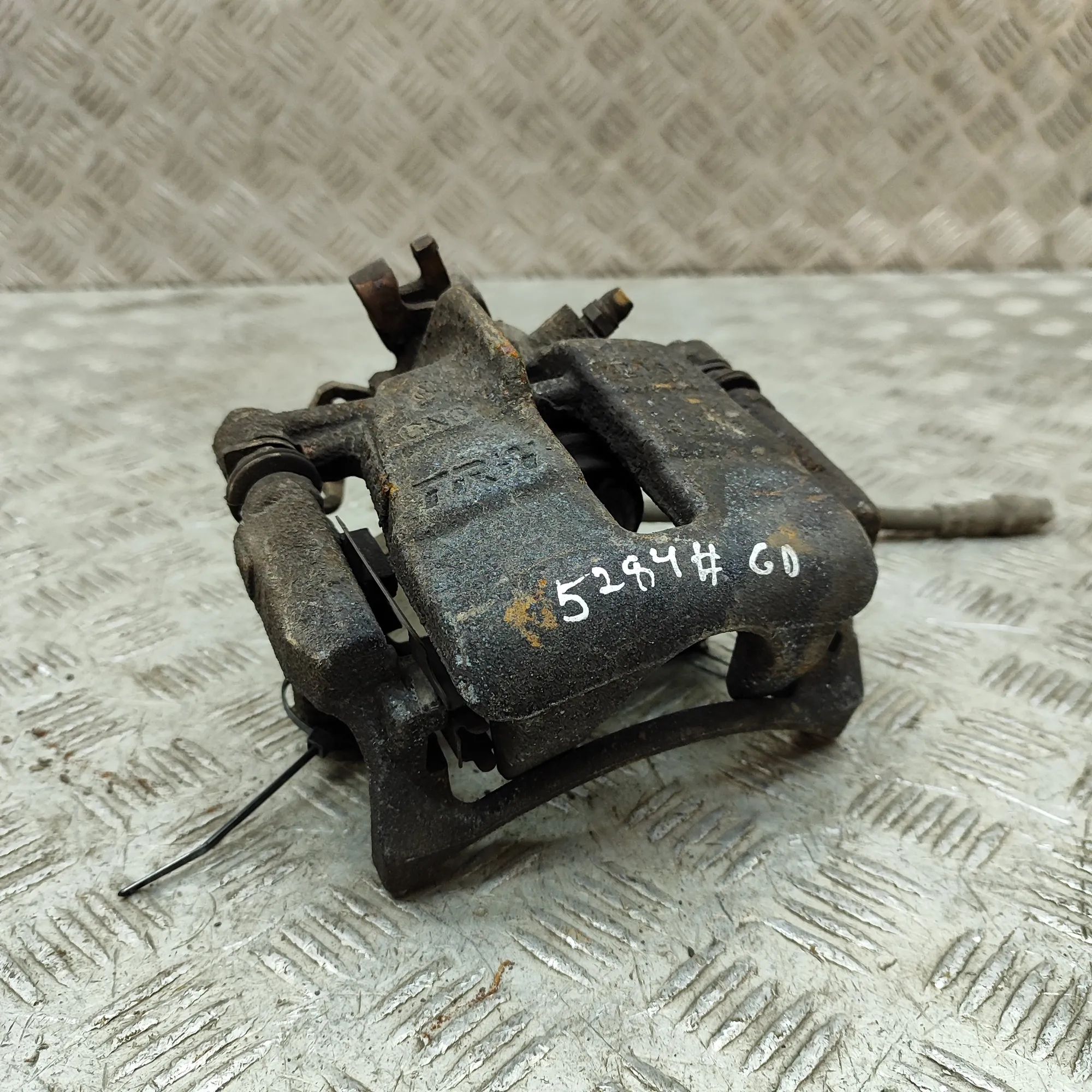 Volkswagen Transporter (T6, Caravelle, Multivan) Brake caliper — rear right Brake caliper — rear right — VW TRANSPORTER (VI...