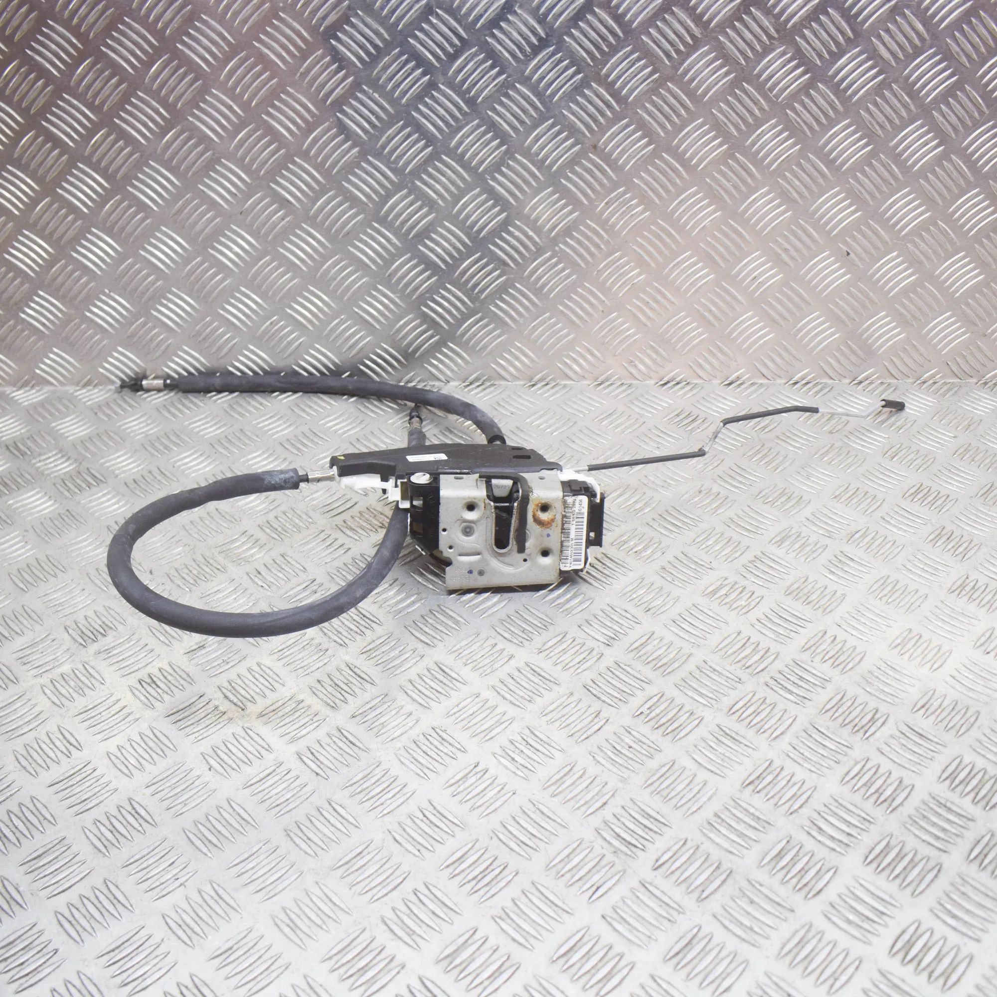Maserati Quattroporte Door lock — rear right Door lock — rear right — MASERATI QUATTROPORTE ...