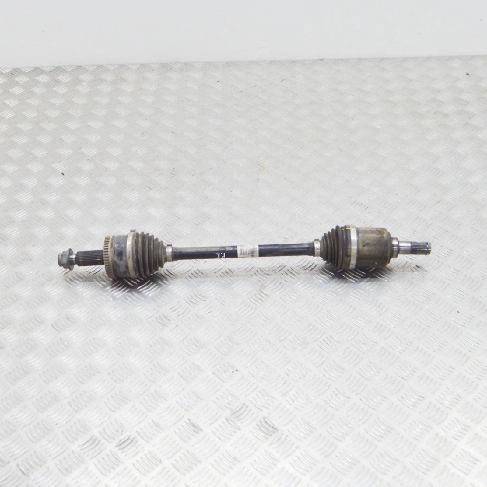 Hyundai Tucson Front Left Driveshaft Front Left Driveshaft — HYUNDAI TUCSON (TL, TLE...