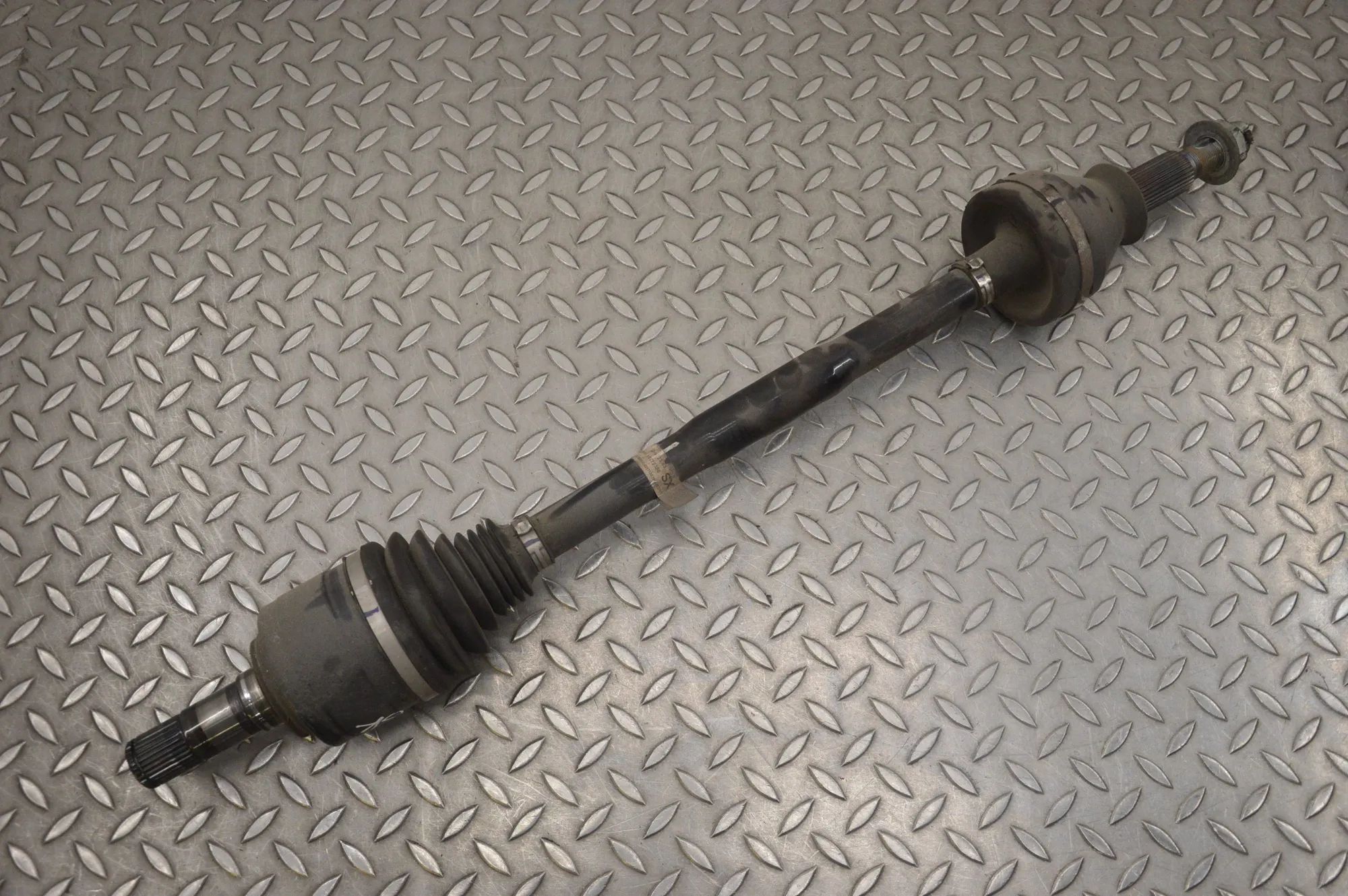 Maserati Ghibli Rear Left Driveshaft Rear Left Driveshaft — MASERATI GHIBLI (M157) (...