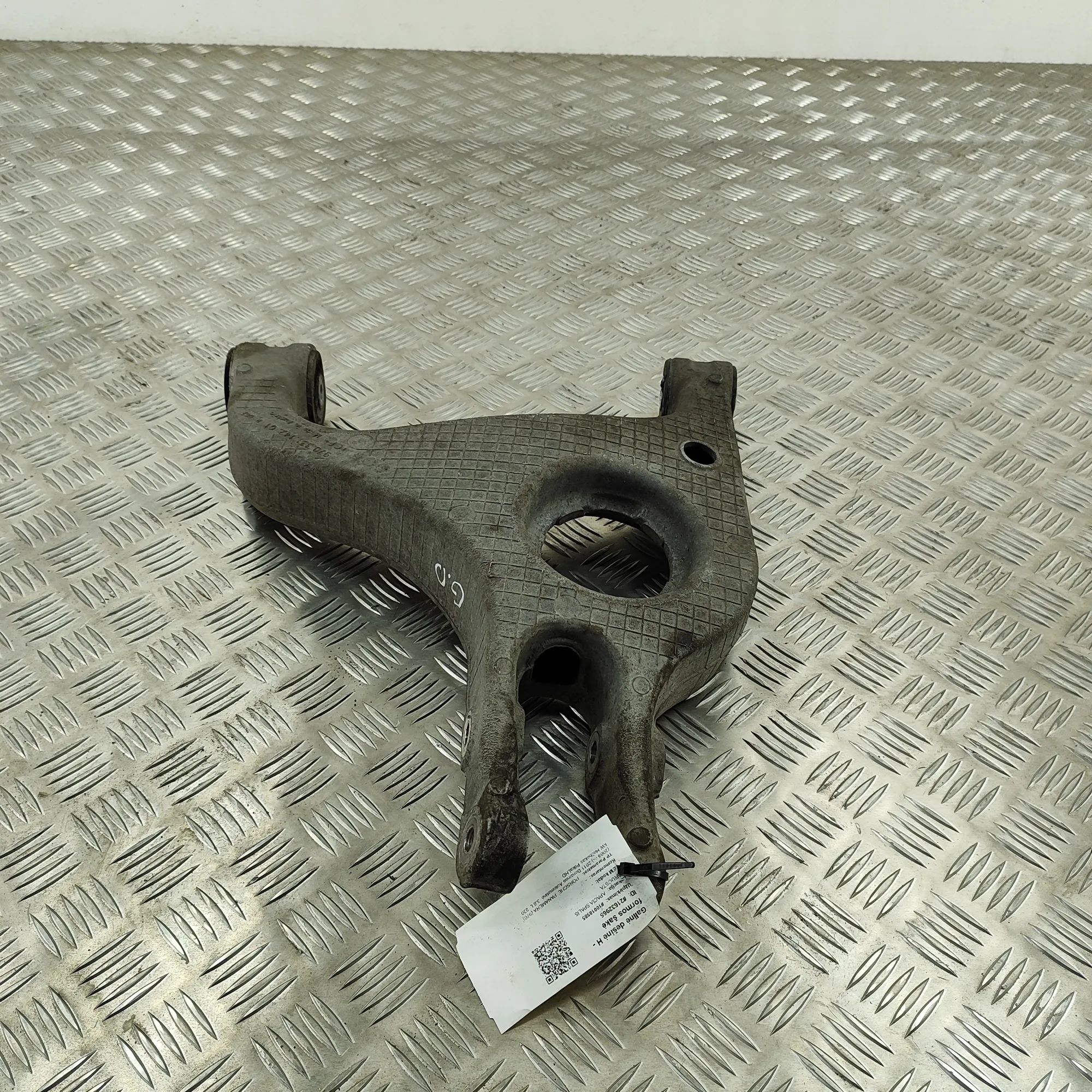 Porsche Panamera Rear Right Lower Control Arm Rear Right Lower Control Arm — PORSCHE PANAMERA...