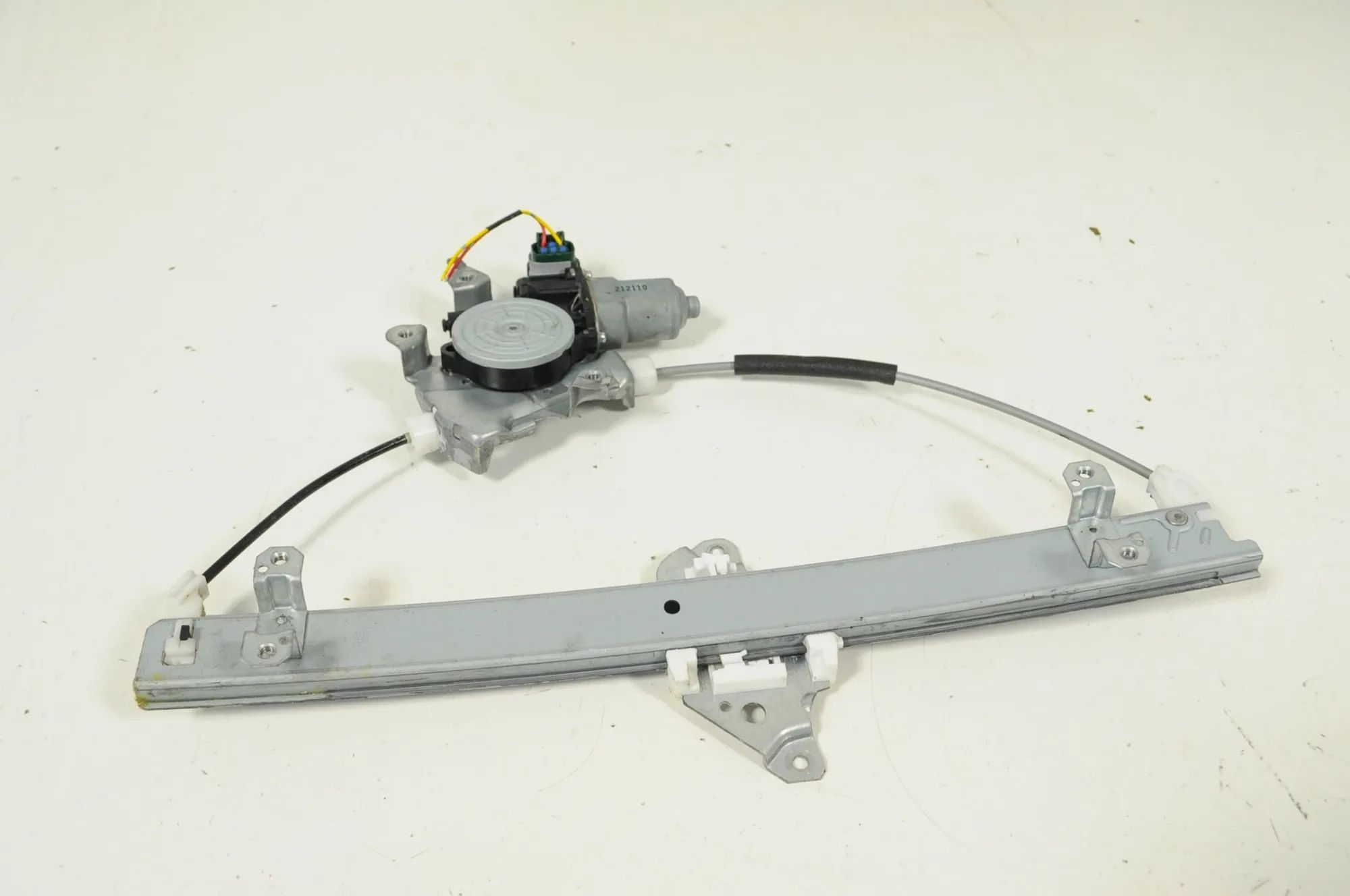 Nissan Juke Front Right Door Window Regulator Front Right Door Window Regulator — NISSAN JUKE...
