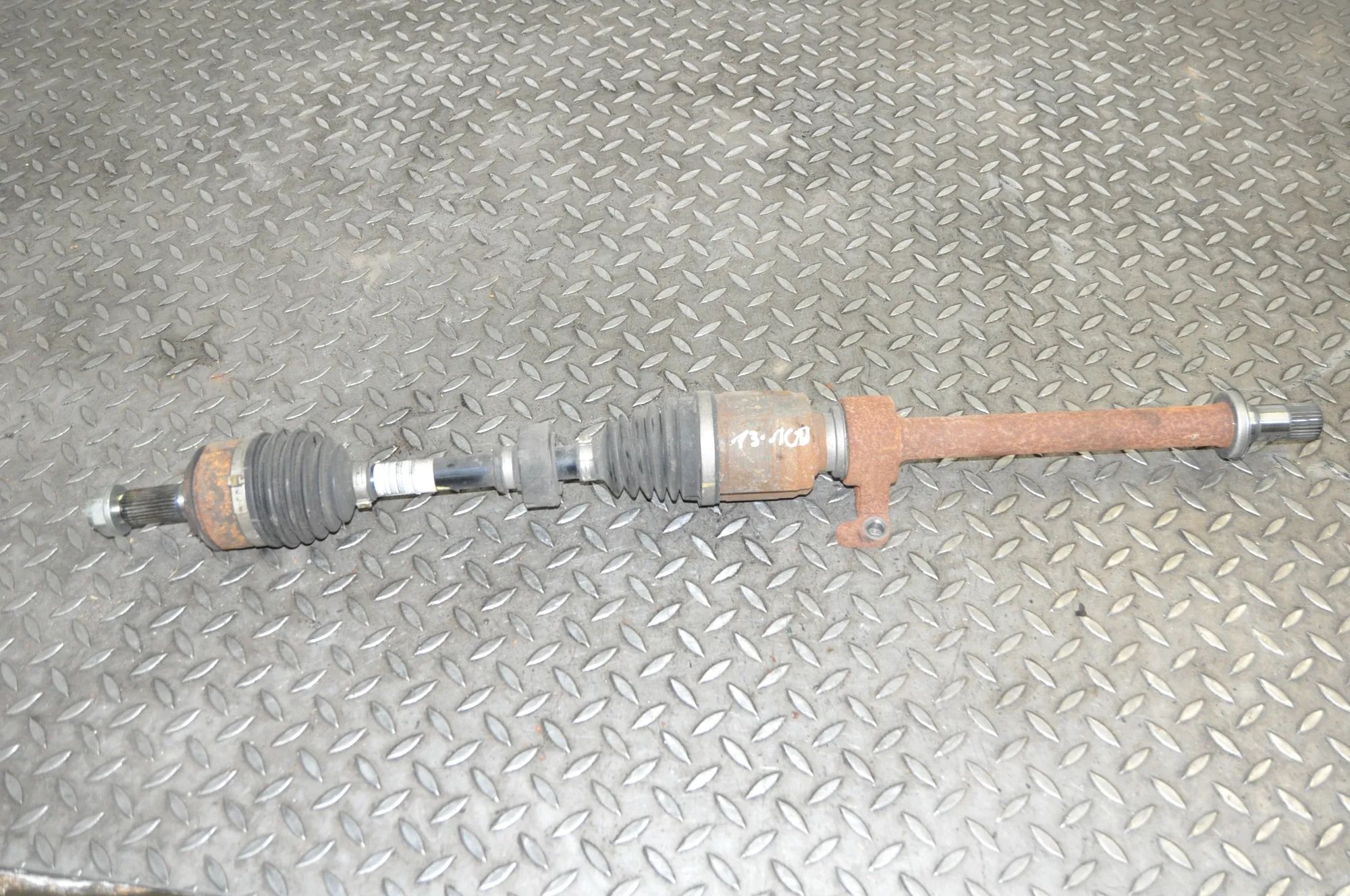 Honda Civic Front Right Driveshaft Front Right Driveshaft — HONDA CIVIC (IX FK) (2...