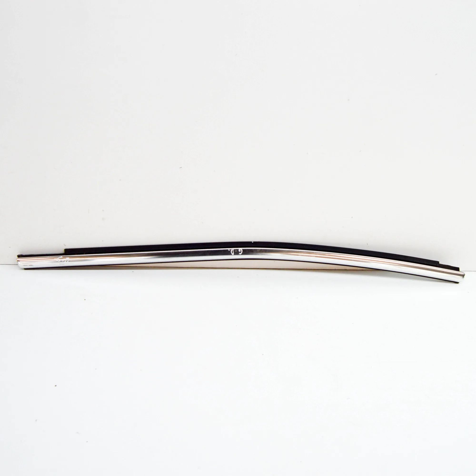 Maserati Ghibli Door window strip — rear right Door window strip — rear right — MASERATI GHIBL...