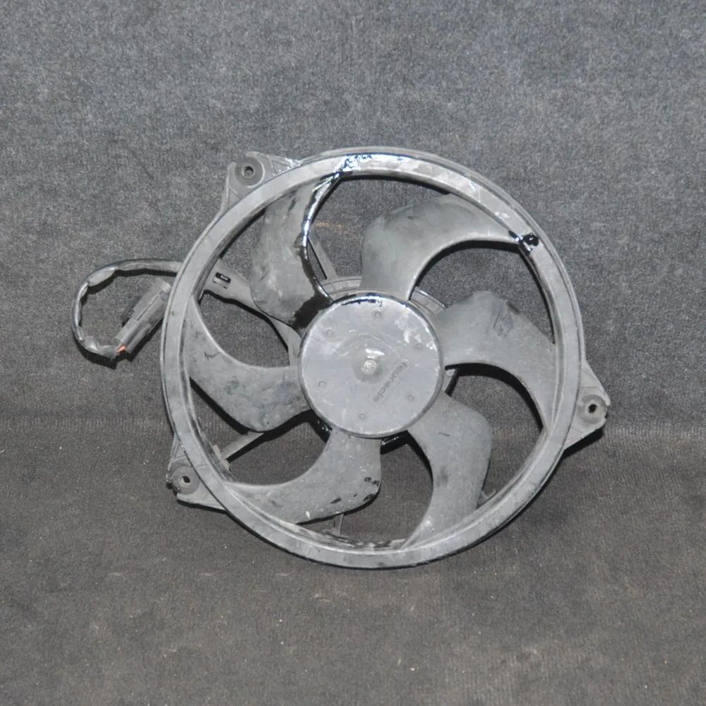 Land Rover Range Rover (L405) Engine Cooling Fan Engine Cooling Fan — LAND ROVER RANGE ROVER (IV...