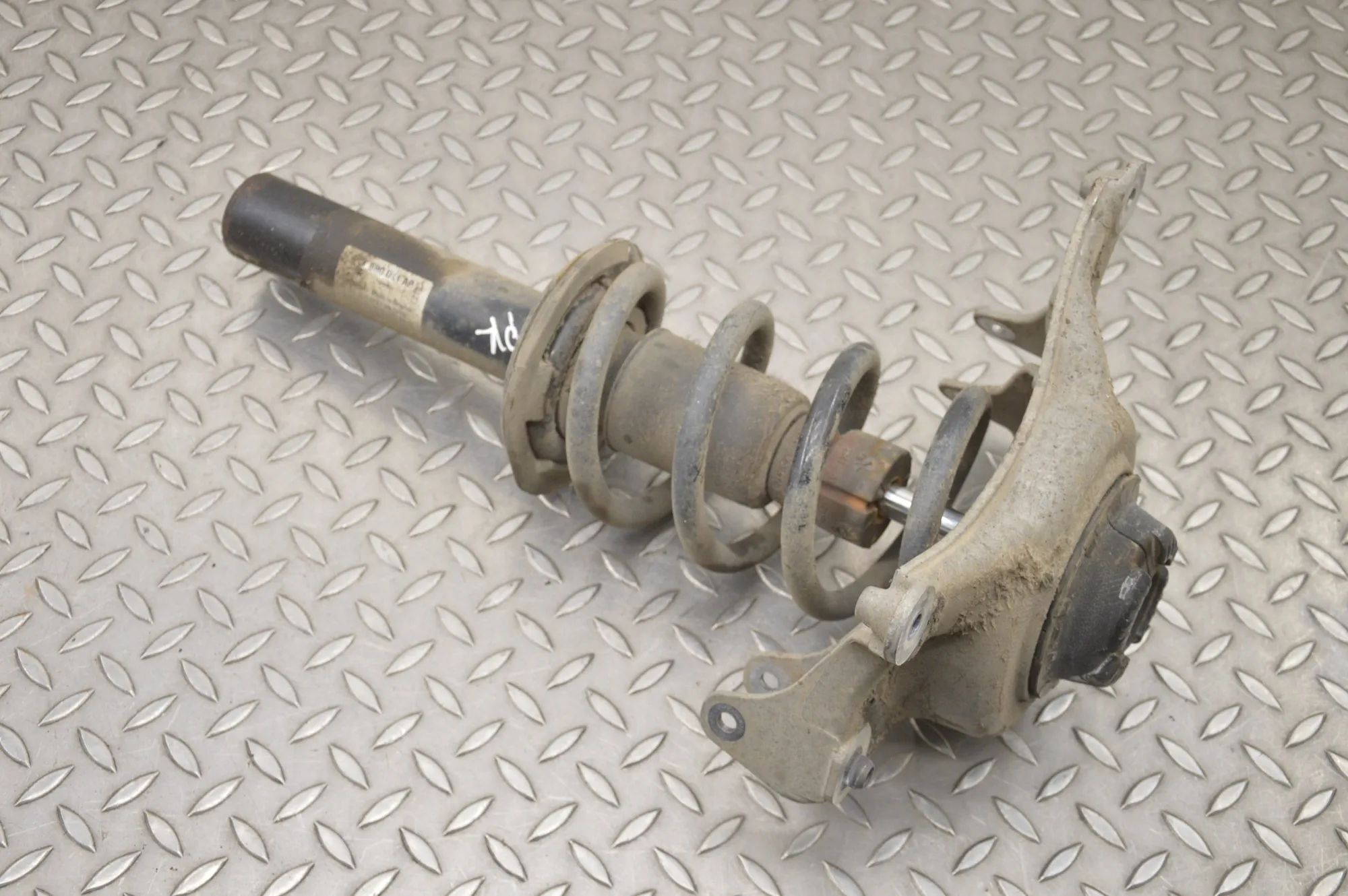 Audi Q5 (8R) Shock absorber — front left Shock absorber — front left — AUDI Q5 (8R) (200...