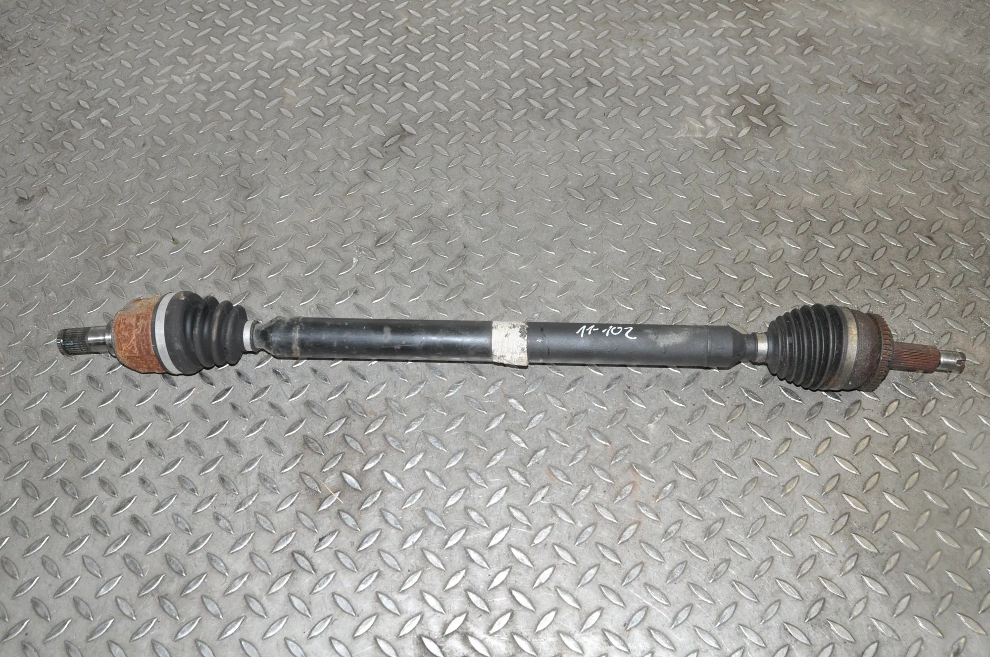 Hyundai i30 Front Right Driveshaft Front Right Driveshaft — HYUNDAI I30 (GD) (2011...