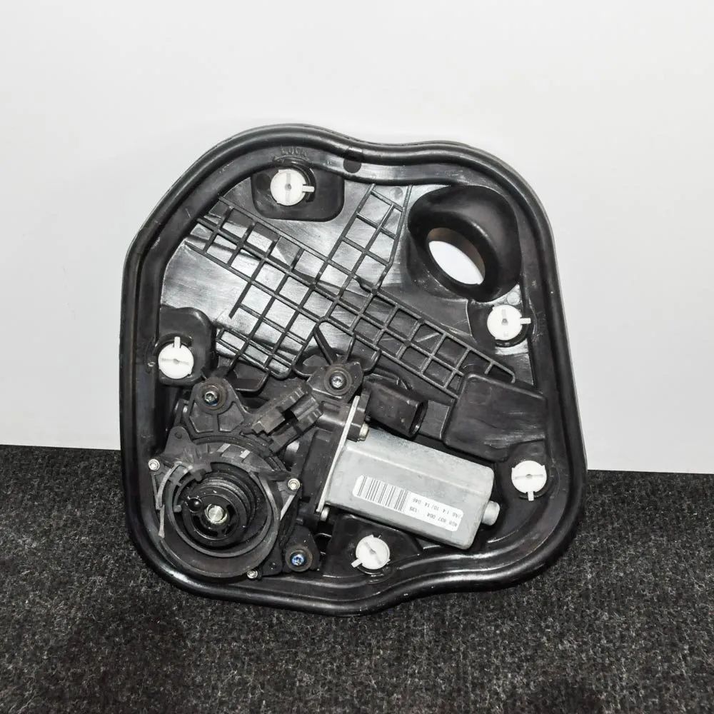Audi A7 (4G) Window regulator motor — front right Window regulator motor — front right — AUDI A7 ...