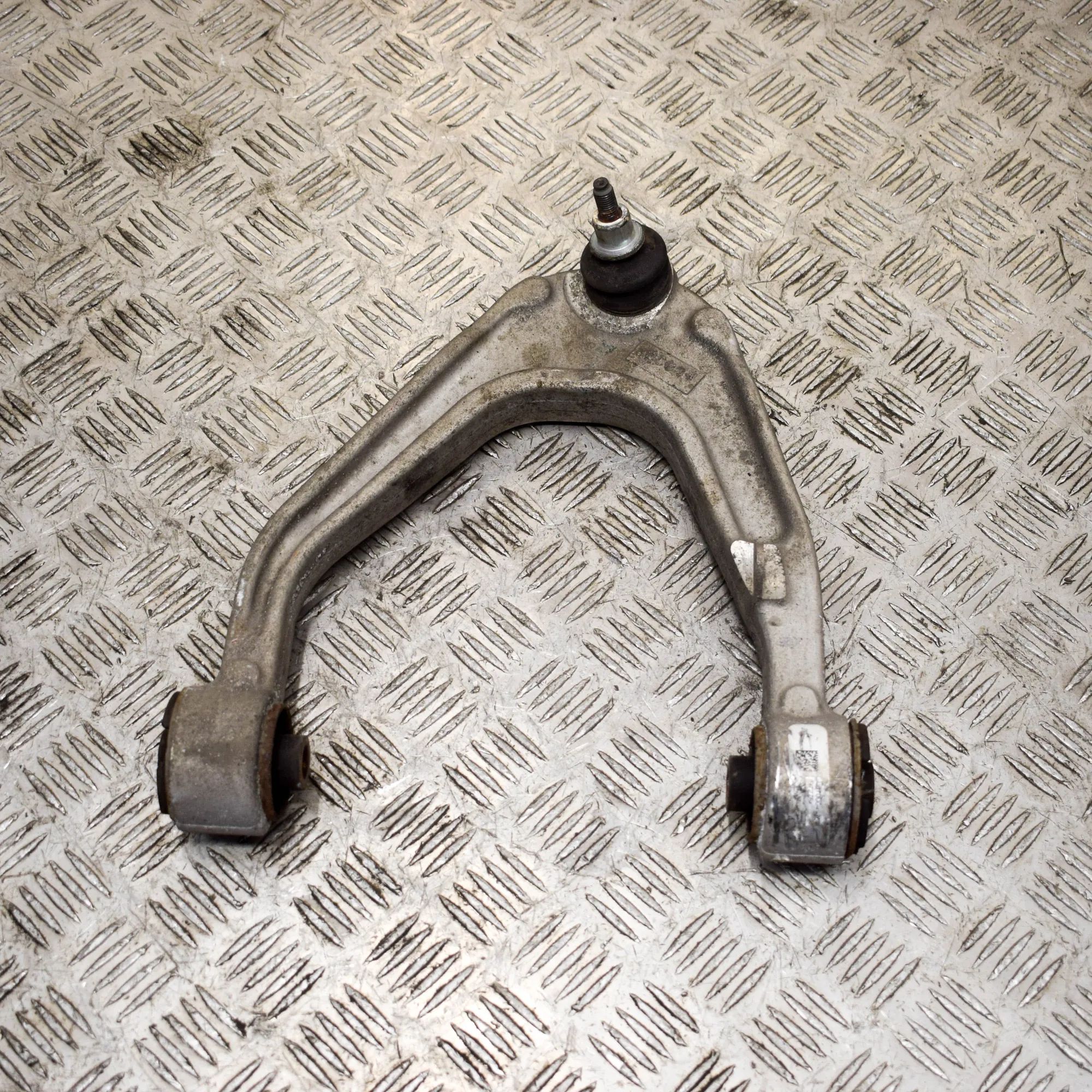 Maserati Ghibli Front Right Upper Control Arm Front Right Upper Control Arm — MASERATI GHIBLI...