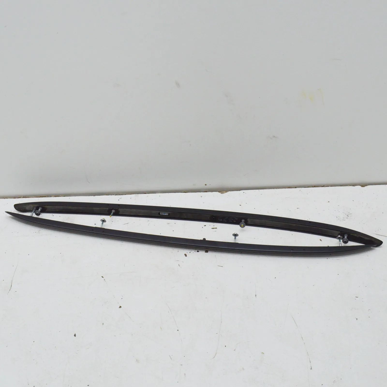 Audi Q3 (8U) Roof Rails Kit Roof Rails Kit — AUDI Q3 (8U) (2011-2018) — 8U0...