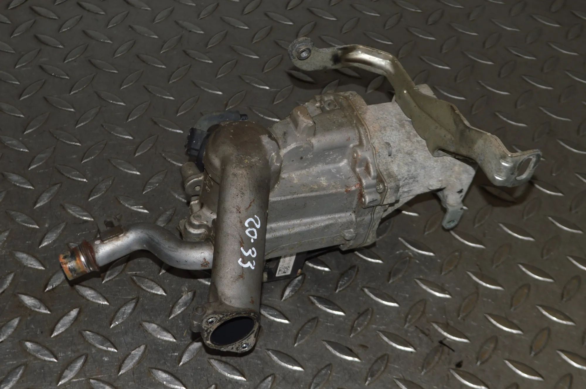 Ford Fiesta EGR Valve EGR valve — FORD FIESTA (VI) (2008-...) — 98021...