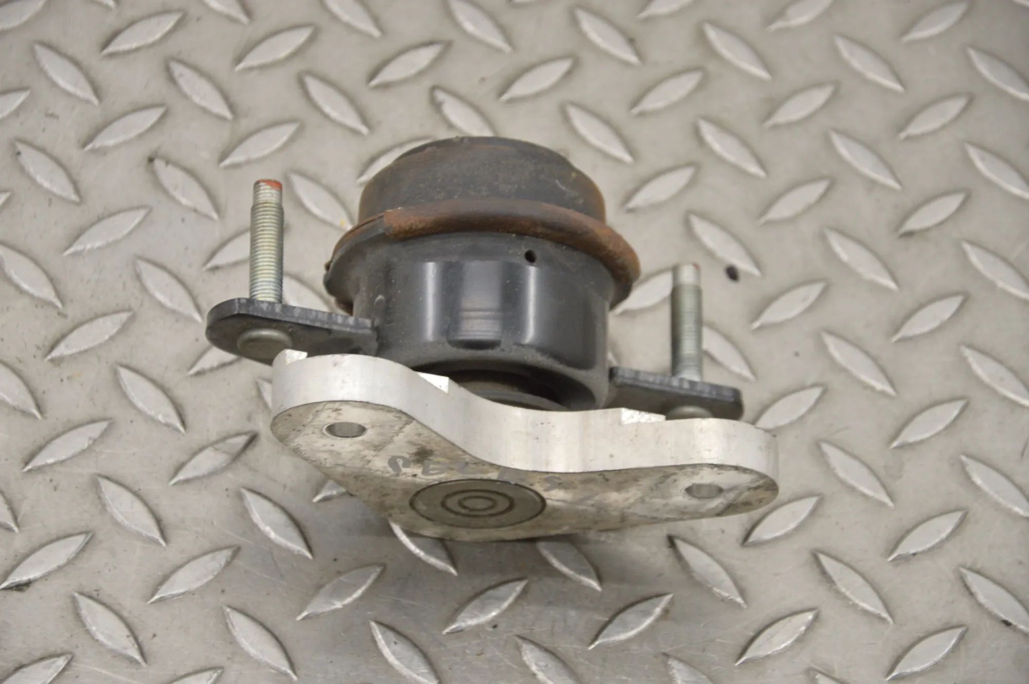 Infiniti Q50 Gearbox mount Gearbox mount — INFINITI Q50 (2013-...) — G2230...
