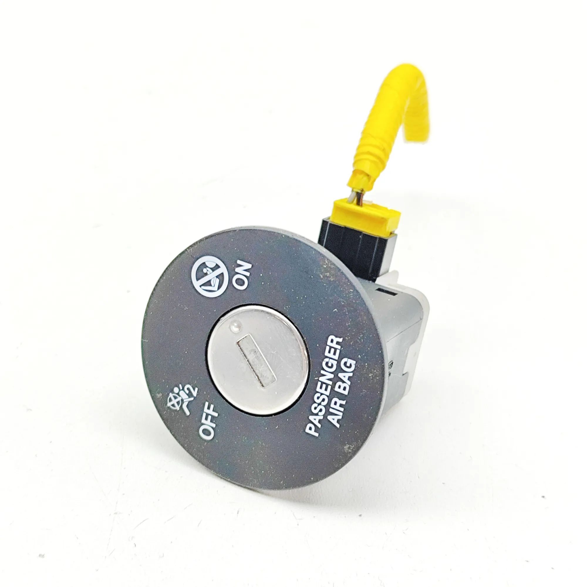 Kia Niro SRS switch SRS switch — KIA NIRO (2016-...) — 95940-D4050
...