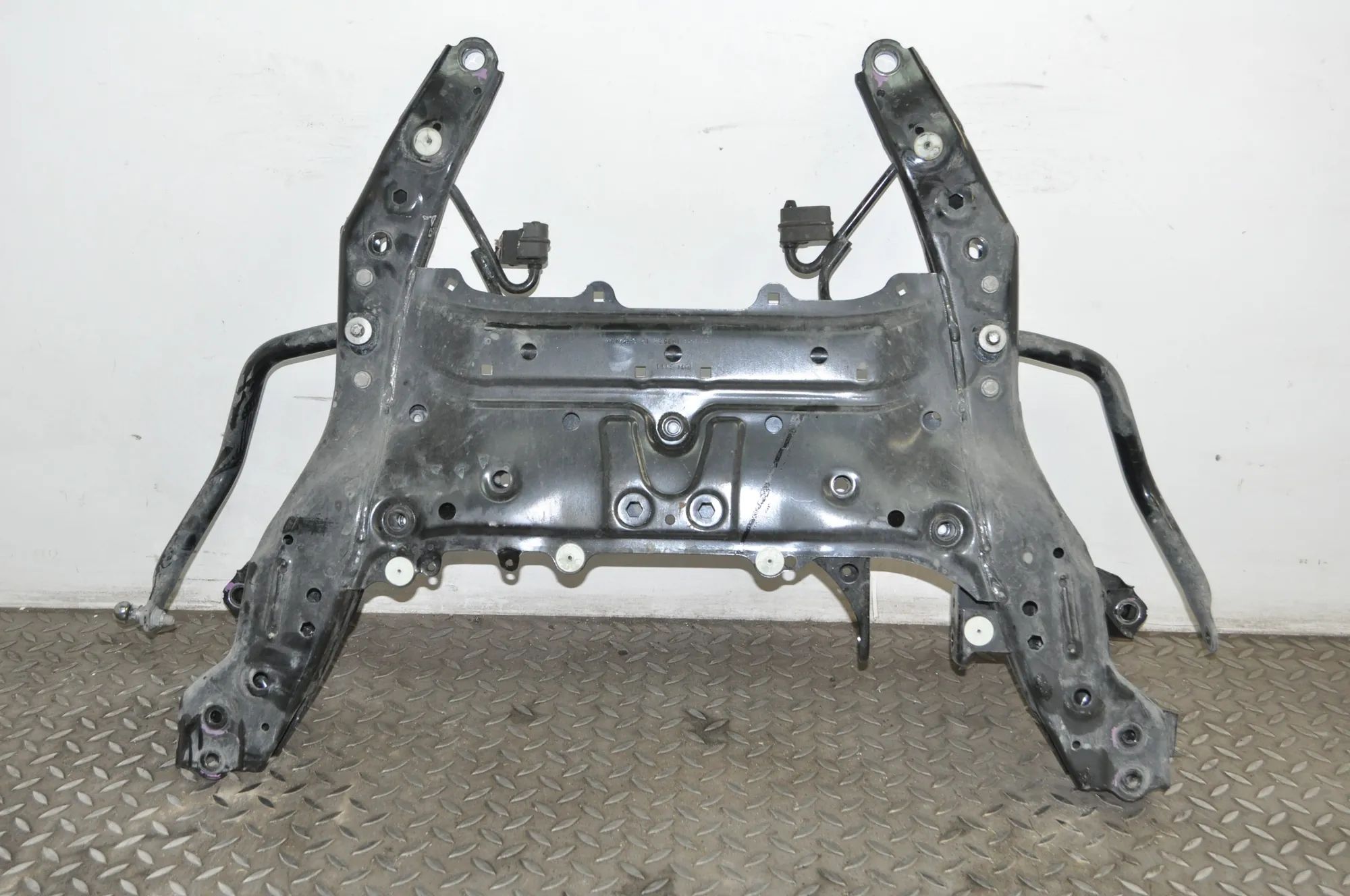 BMW 2 (F22 / F23) Front subframe Front subframe — BMW 2 SERIES (Gran Coupe F44) ...