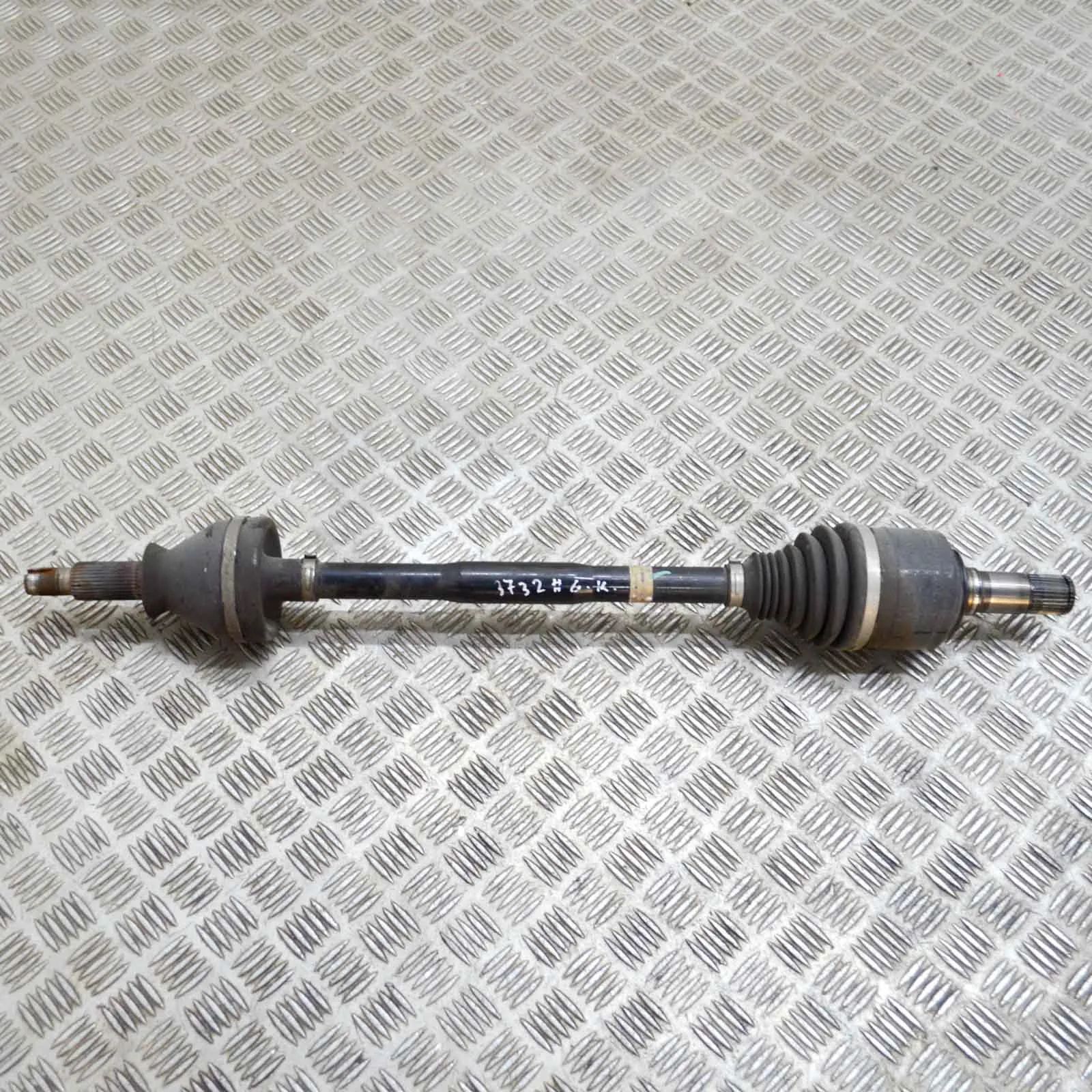 Maserati Quattroporte Rear Left Driveshaft Rear Left Driveshaft — MASERATI QUATTROPORTE (V...