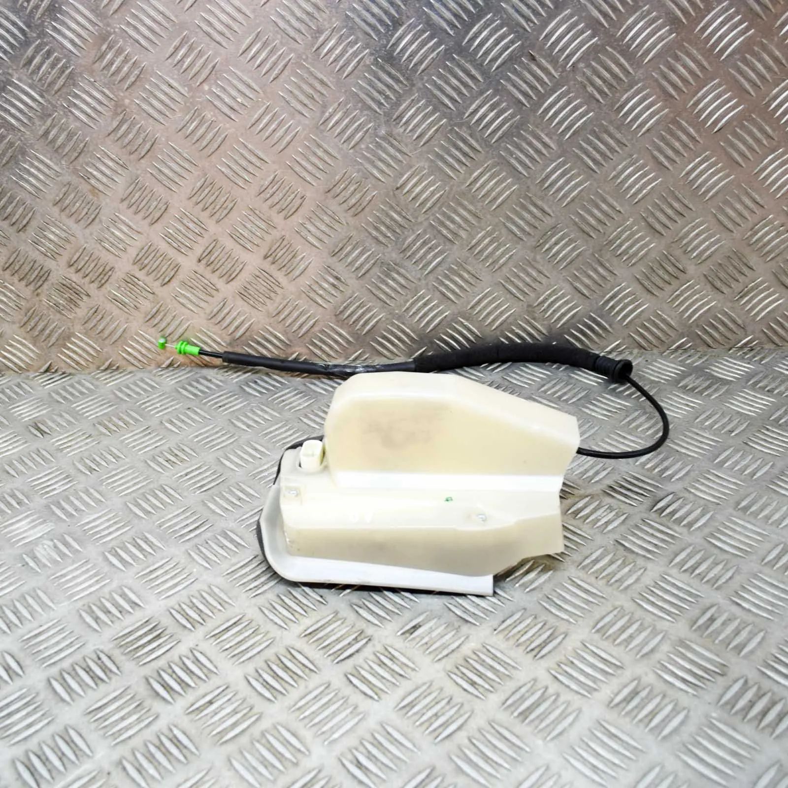 Tesla Model 3 Door lock — front right Door lock — front right — TESLA MODEL 3 (2018-....
