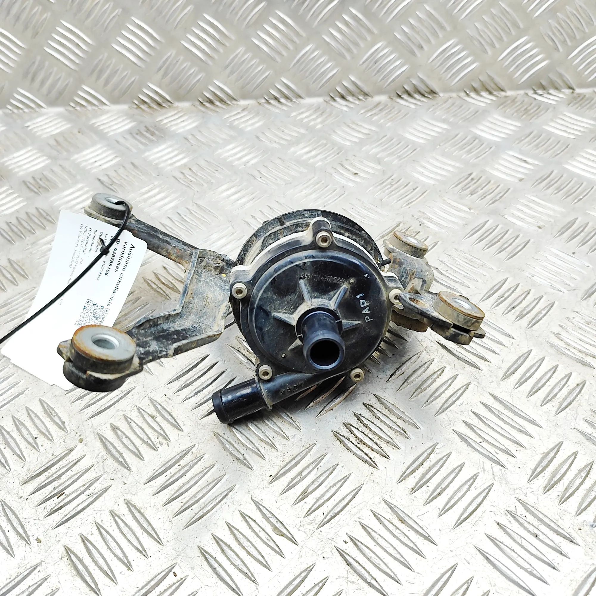 Kia Niro Auxiliary Water Pump Auxiliary Water Pump — KIA NIRO (2016-...) — 37...