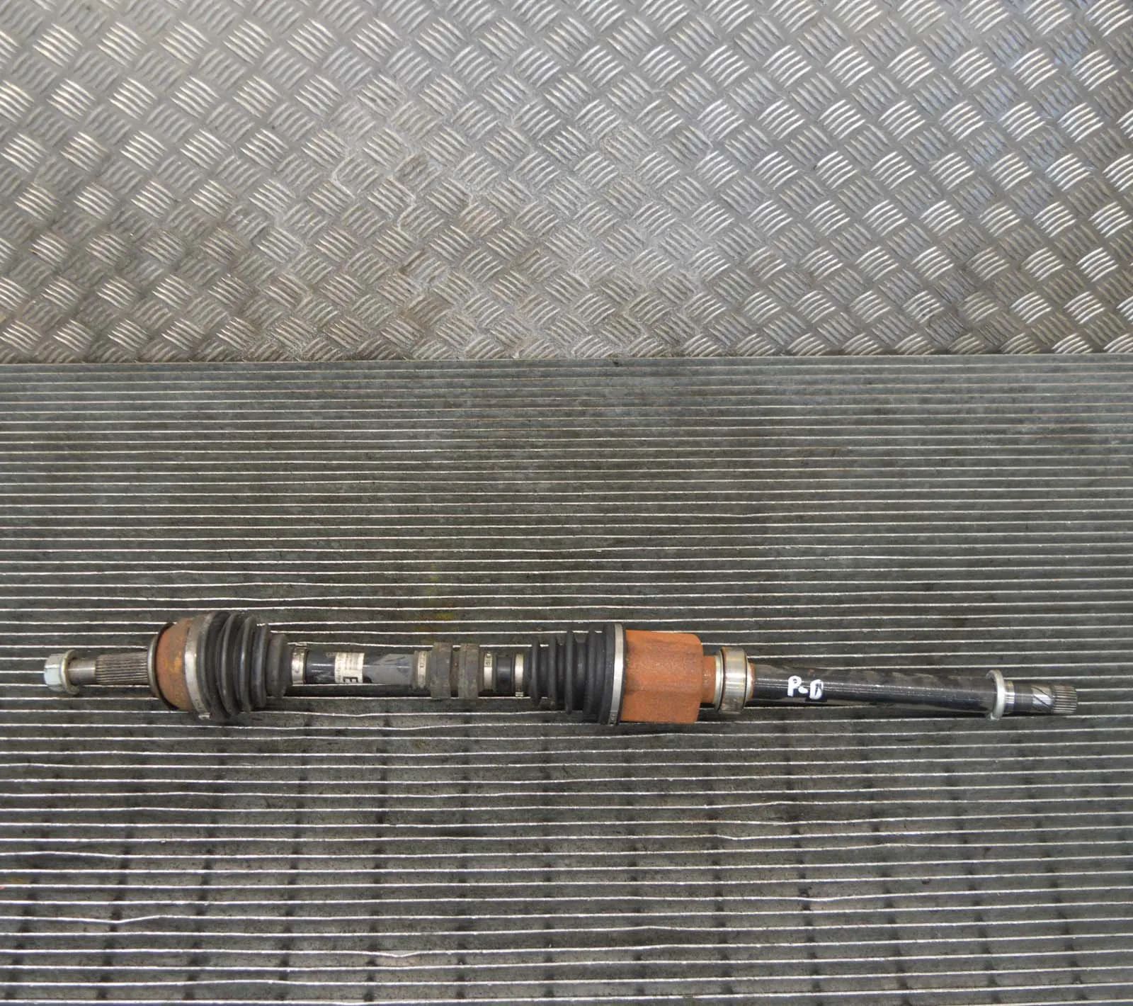 Nissan Qashqai (J11) Front Right Driveshaft Front Right Driveshaft — NISSAN QASHQAI (II J11...