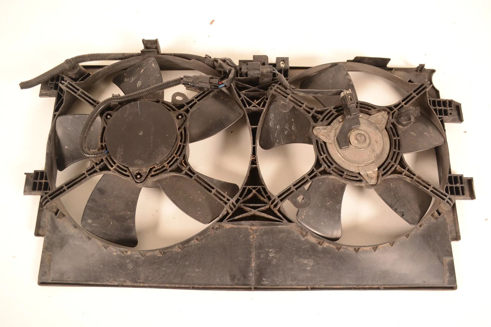 Mitsubishi Outlander Engine Cooling Fan Shroud Engine Cooling Fan Shroud — MITSUBISHI OUTLANDE...