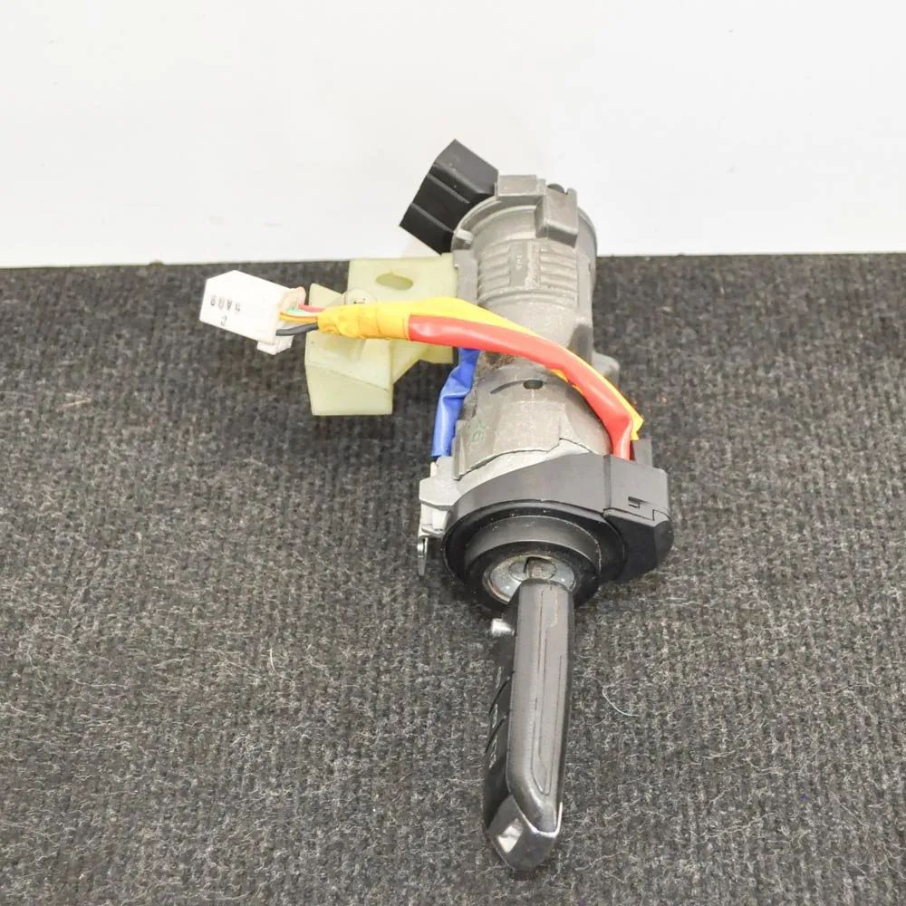 Kia ceed (JD) Ignition lock Ignition lock — KIA CEE\'D (JD) (2012-2018)

Ge...