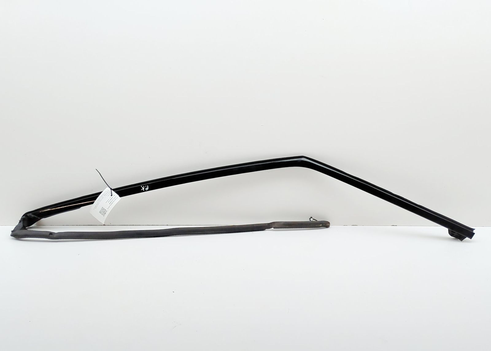 Land Rover Range Rover Sport (L494) Upper door trim strip — front left Upper door trim strip — front left — LAND ROVER...