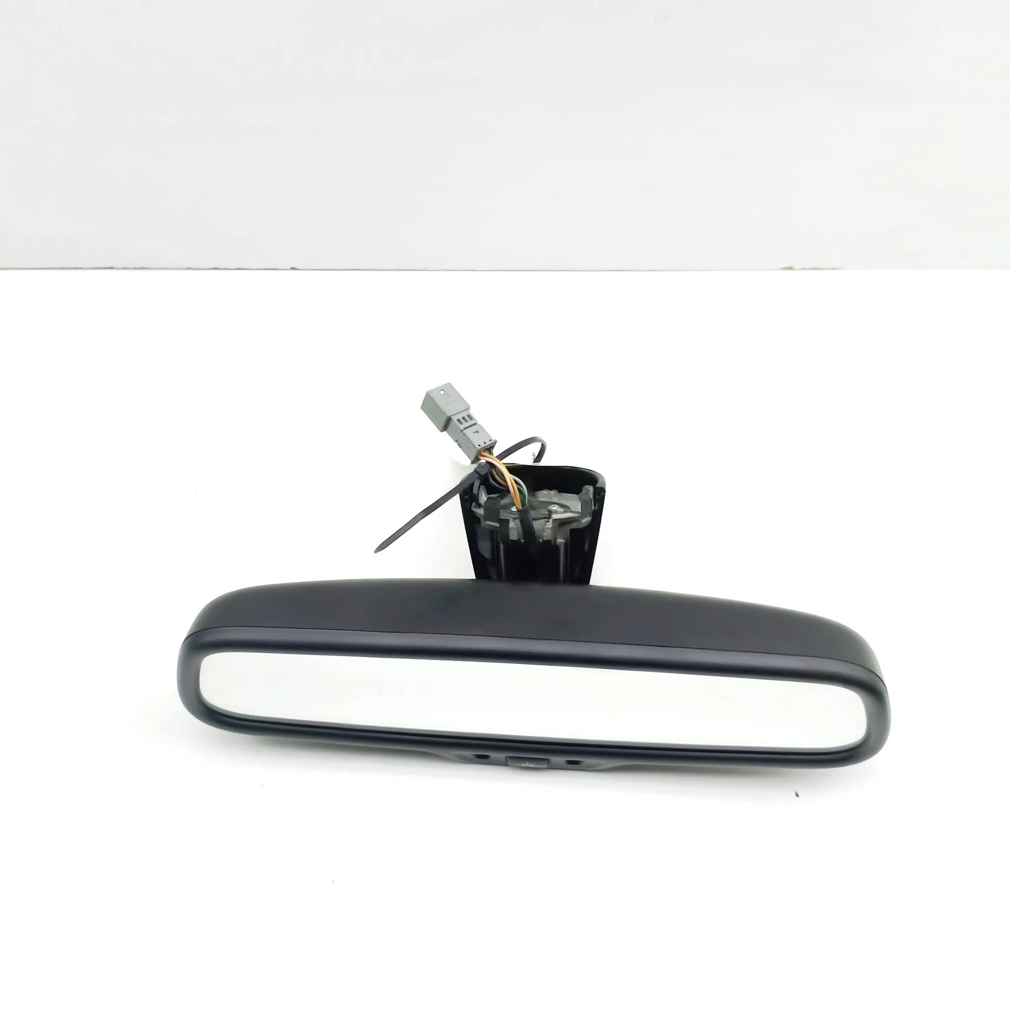 Audi Q5 (8R) Interior Rear View Mirror Interior Rear View Mirror — AUDI Q5 (8R) (2008-...